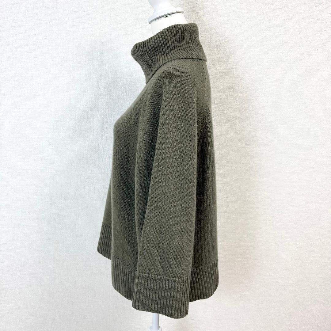 タートルネックニット