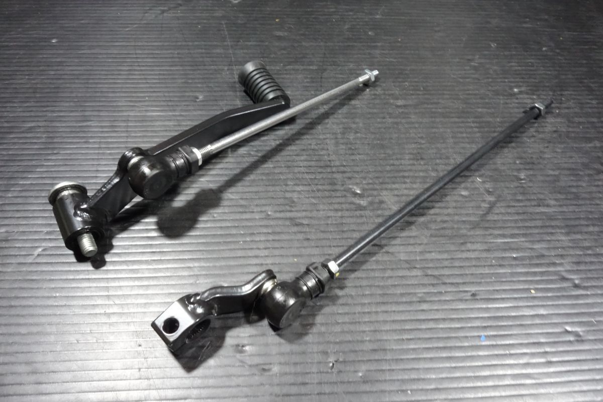 ブレーキペダル チェンジペダル