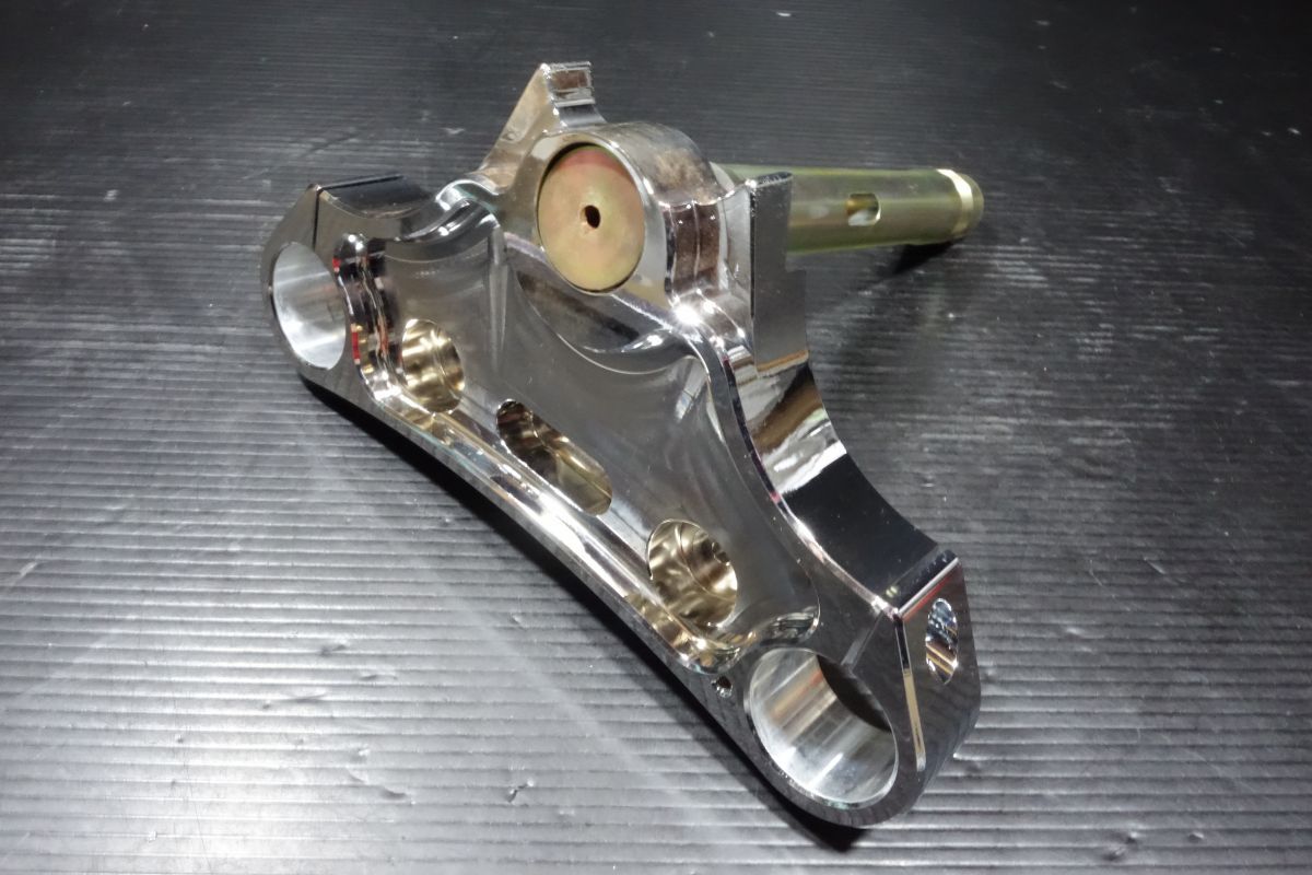 アンダーブラケット トップブリッジ