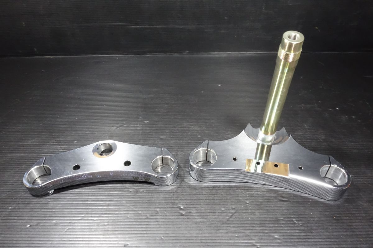 ワイド トリプルツリー 10゜バルカン400 クラシック VN400A 社外 ステアリング ステム アンダーブラケット トップブリッジ R20251027