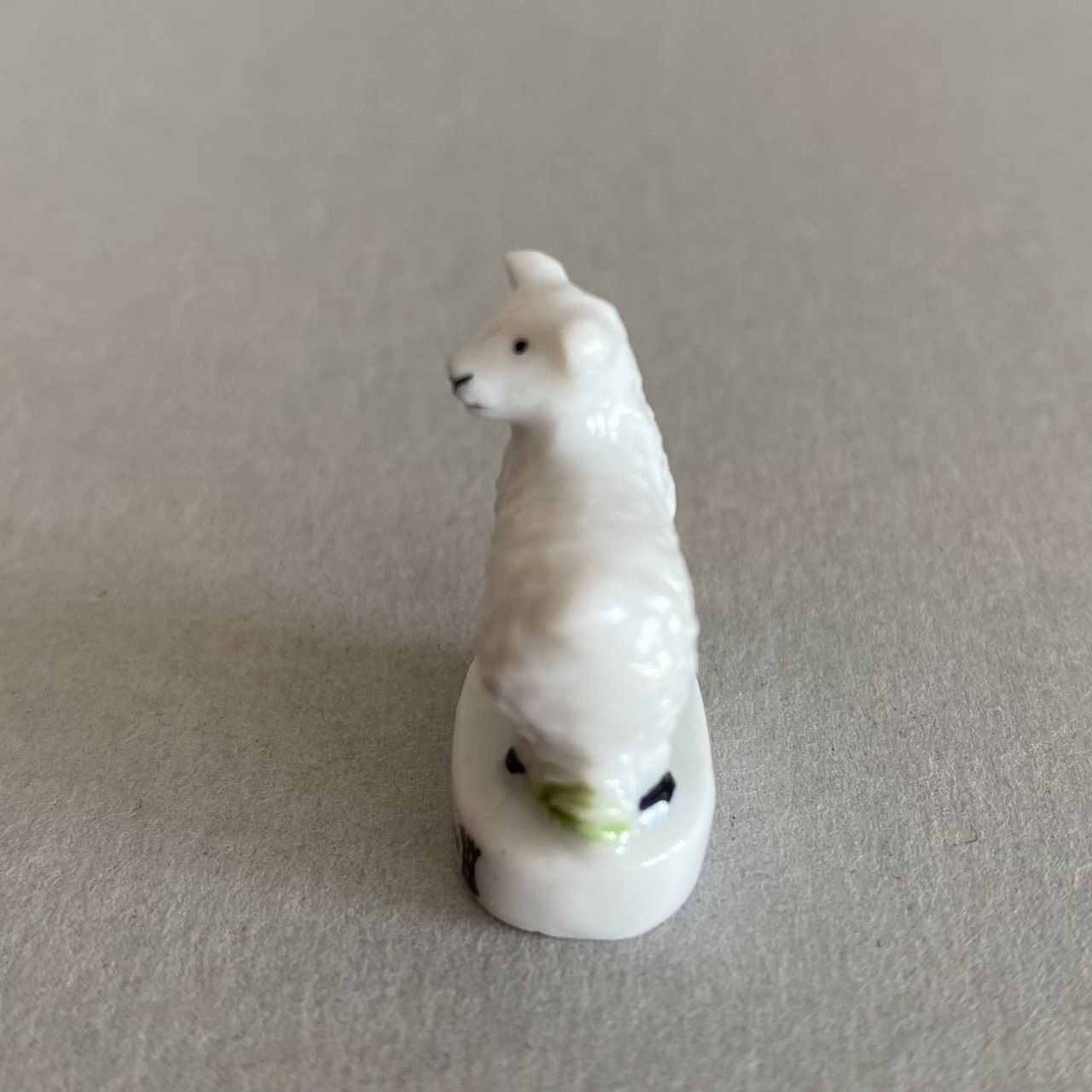 ひつじのフェーブ／動物／農場／羊／フランス雑貨／陶器ミニチュア
