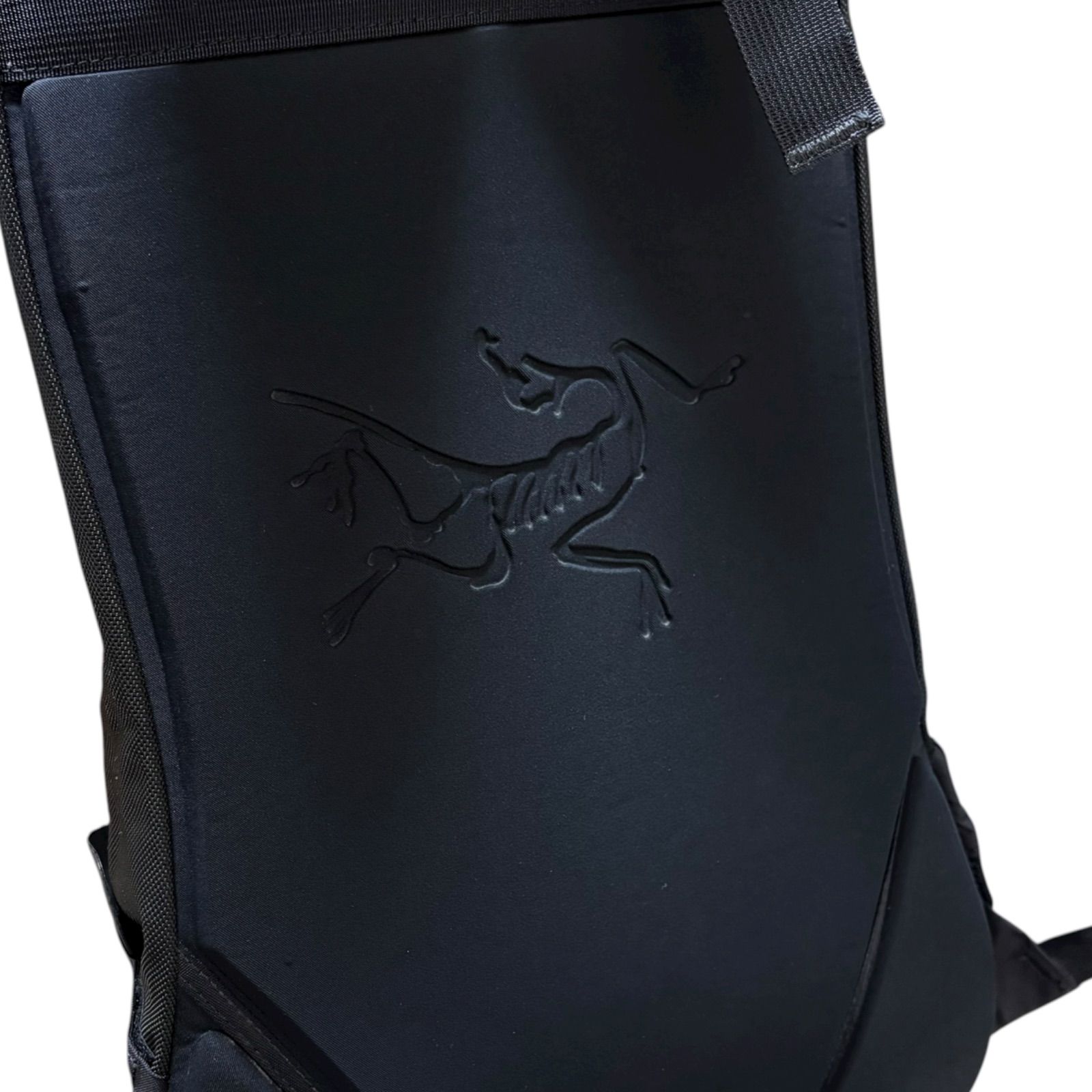 廃盤品 希少カラー ARCTERYX アークテリクス ARRO アロー 22 リュック 