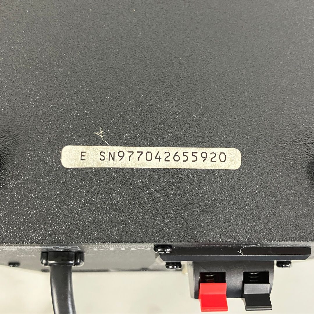 スタジオモニタースピーカー