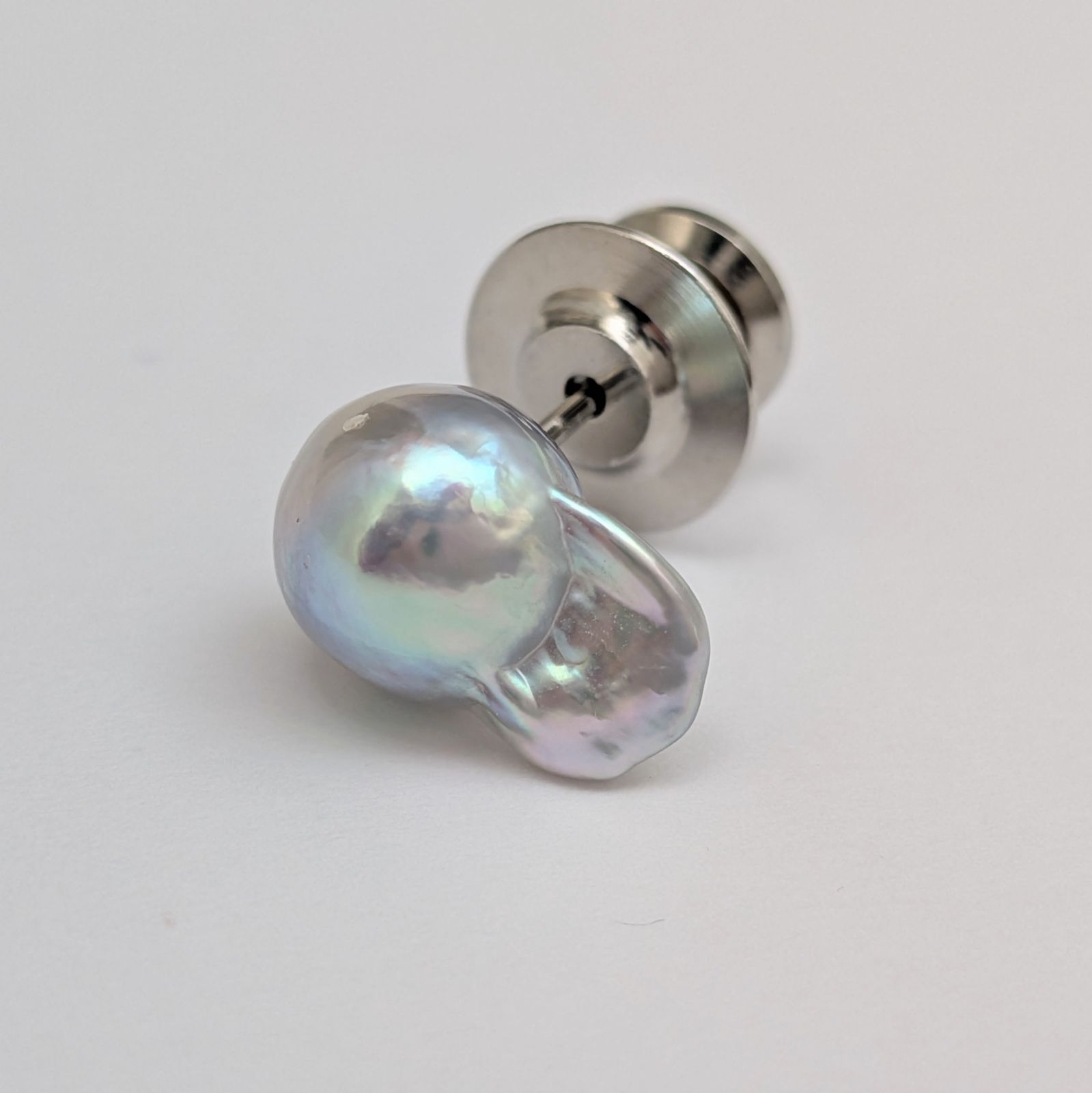 あこや真珠 ピンブローチ ナチュラルブルー あこやパール 本真珠 8.5〜9mm