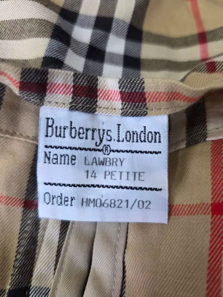 トレンチコート