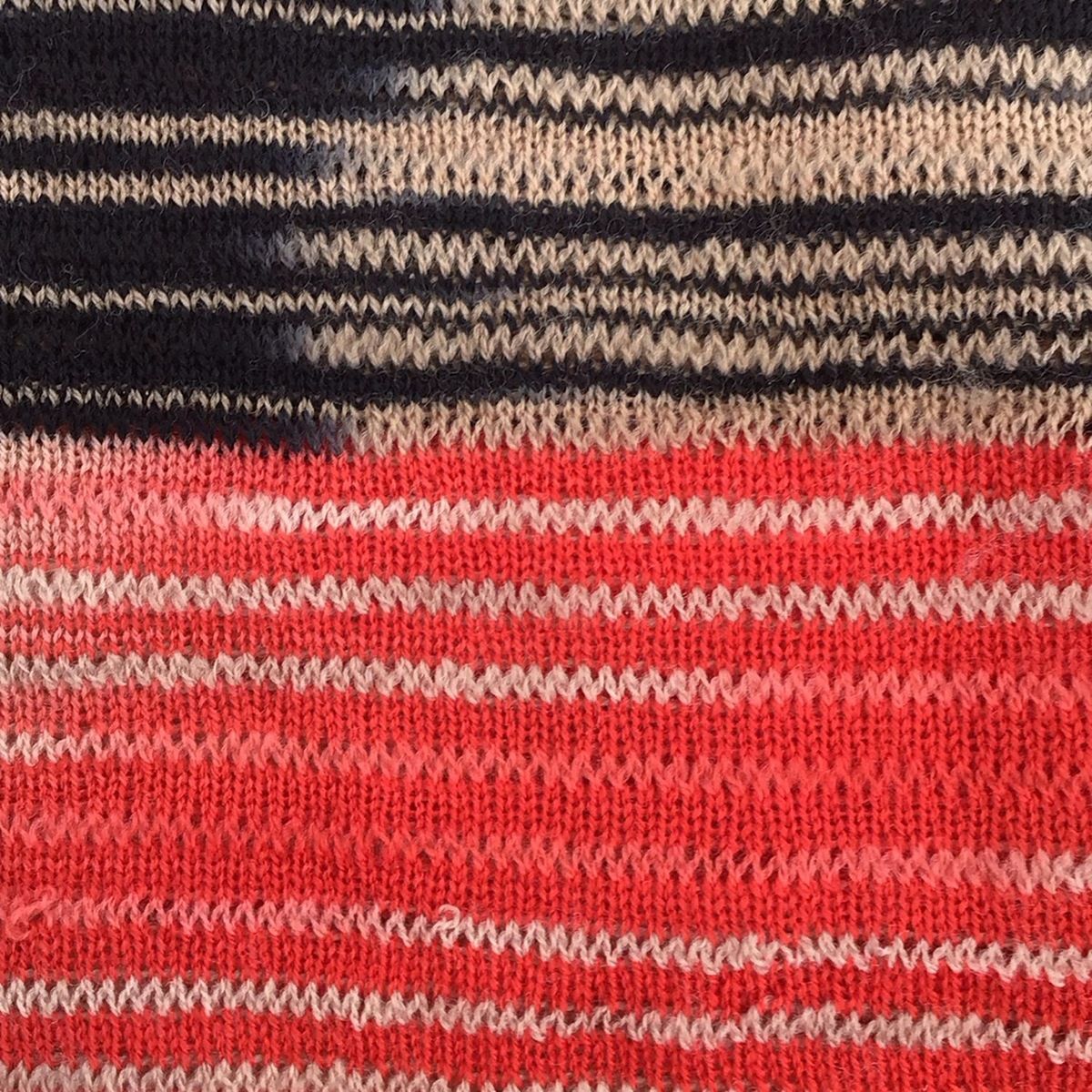 ピンク×オレンジ×マルチ クルーネック