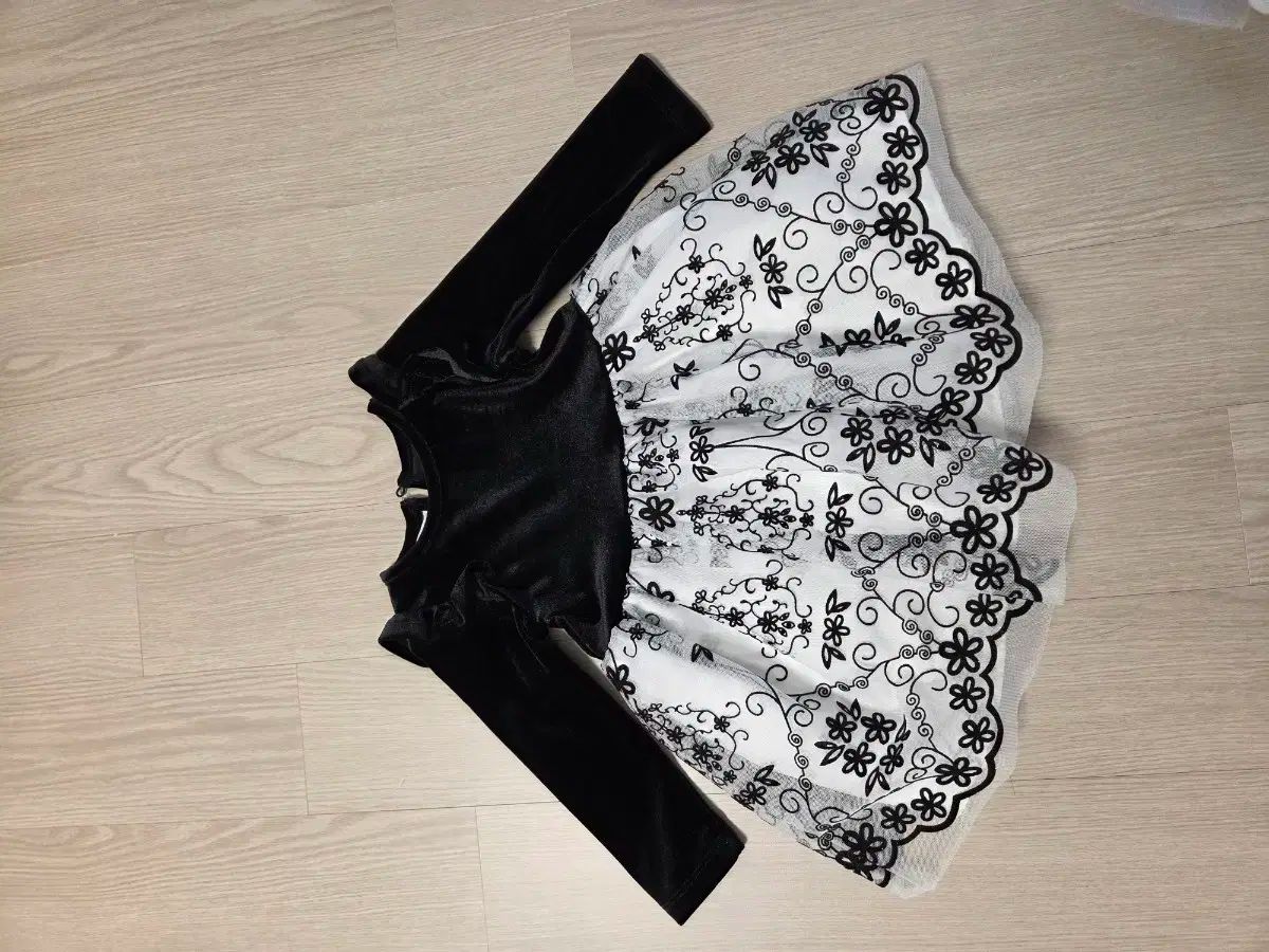  ブラック ツアーベルベット レース ユア YOOA ONE PIECE 18 m ワンピース ベビー服(~95cm)