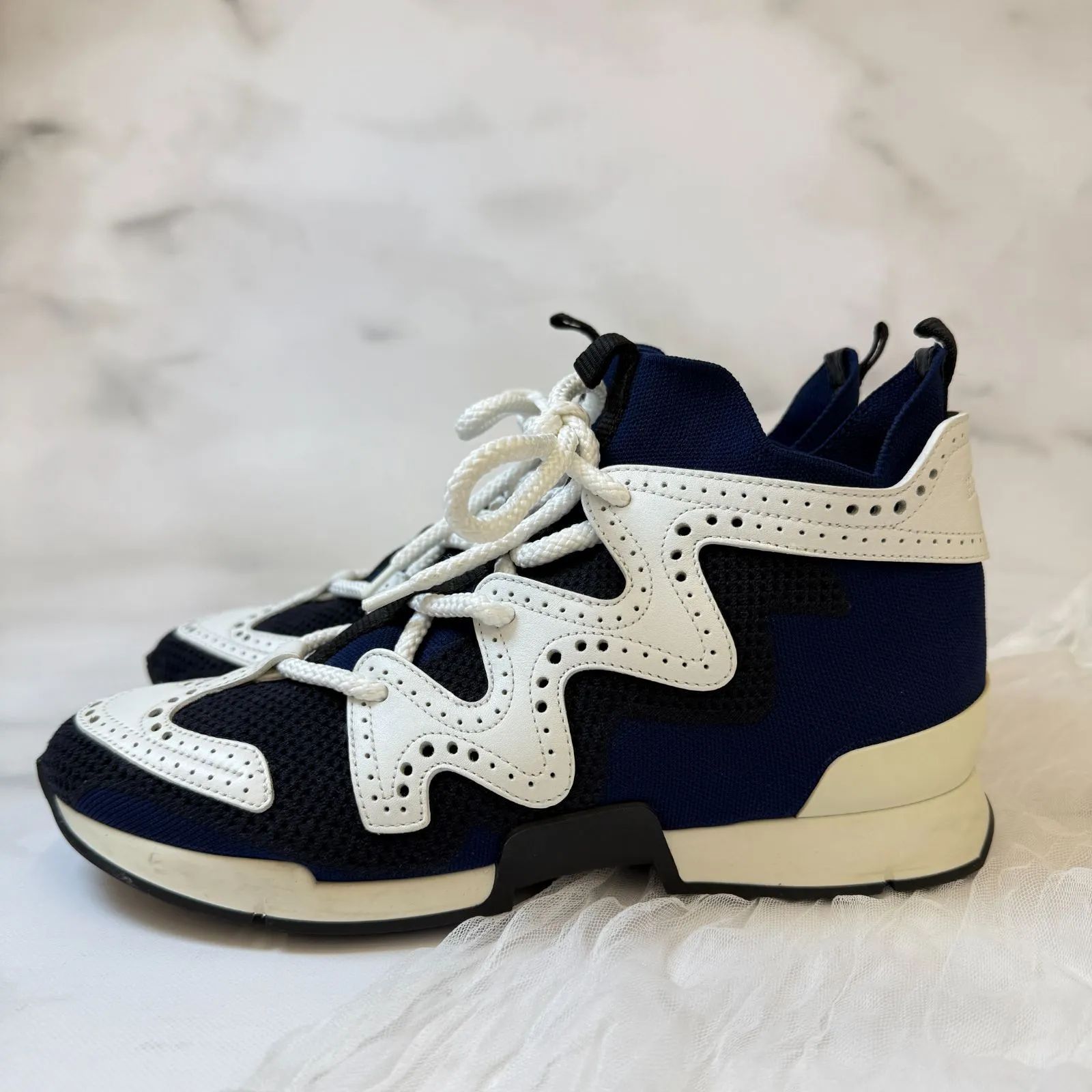 シューズ スニーカー