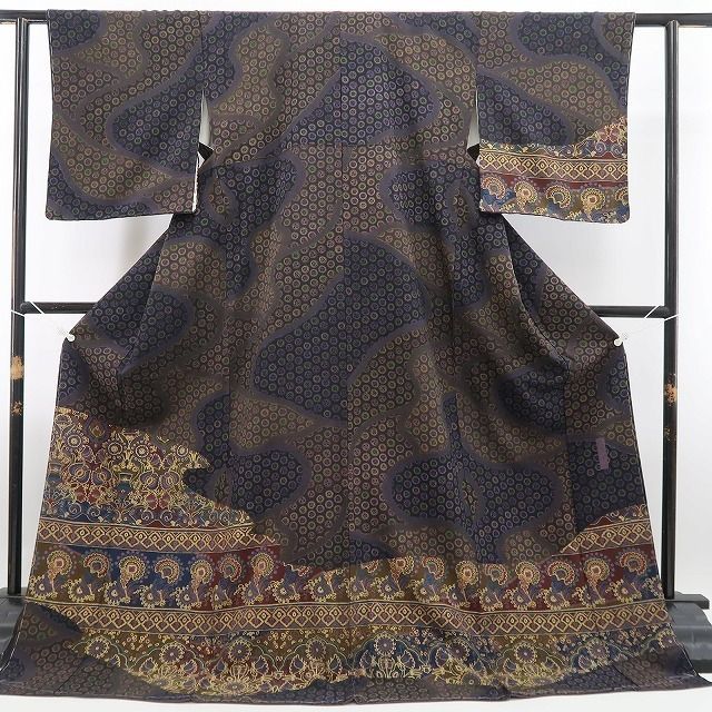 ❁tomihisa❁新品 前田仁仙 落款 更紗 着物“ようこそ仁仙更紗の世界へ