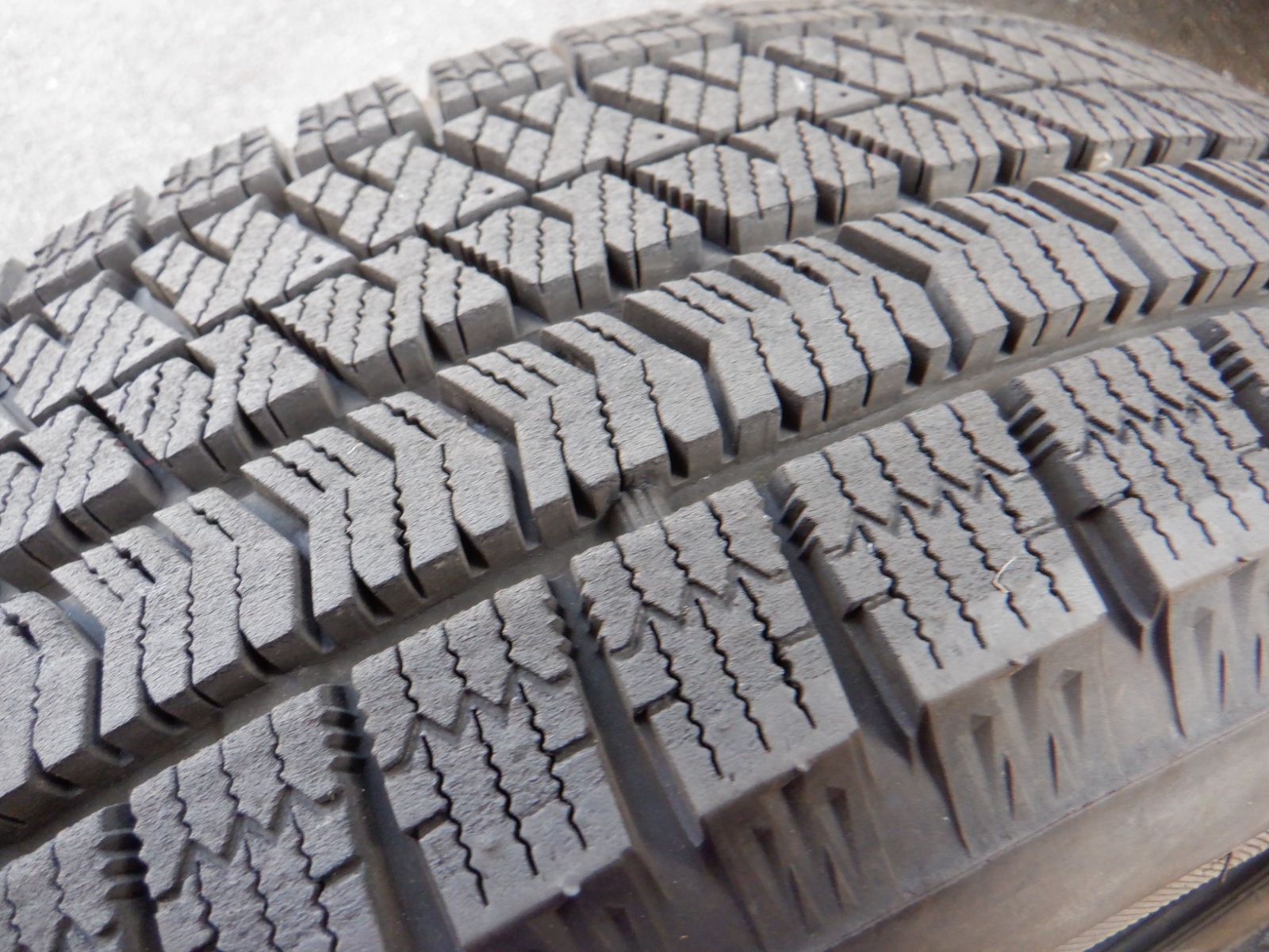 ブリヂストン ブリザックVRX