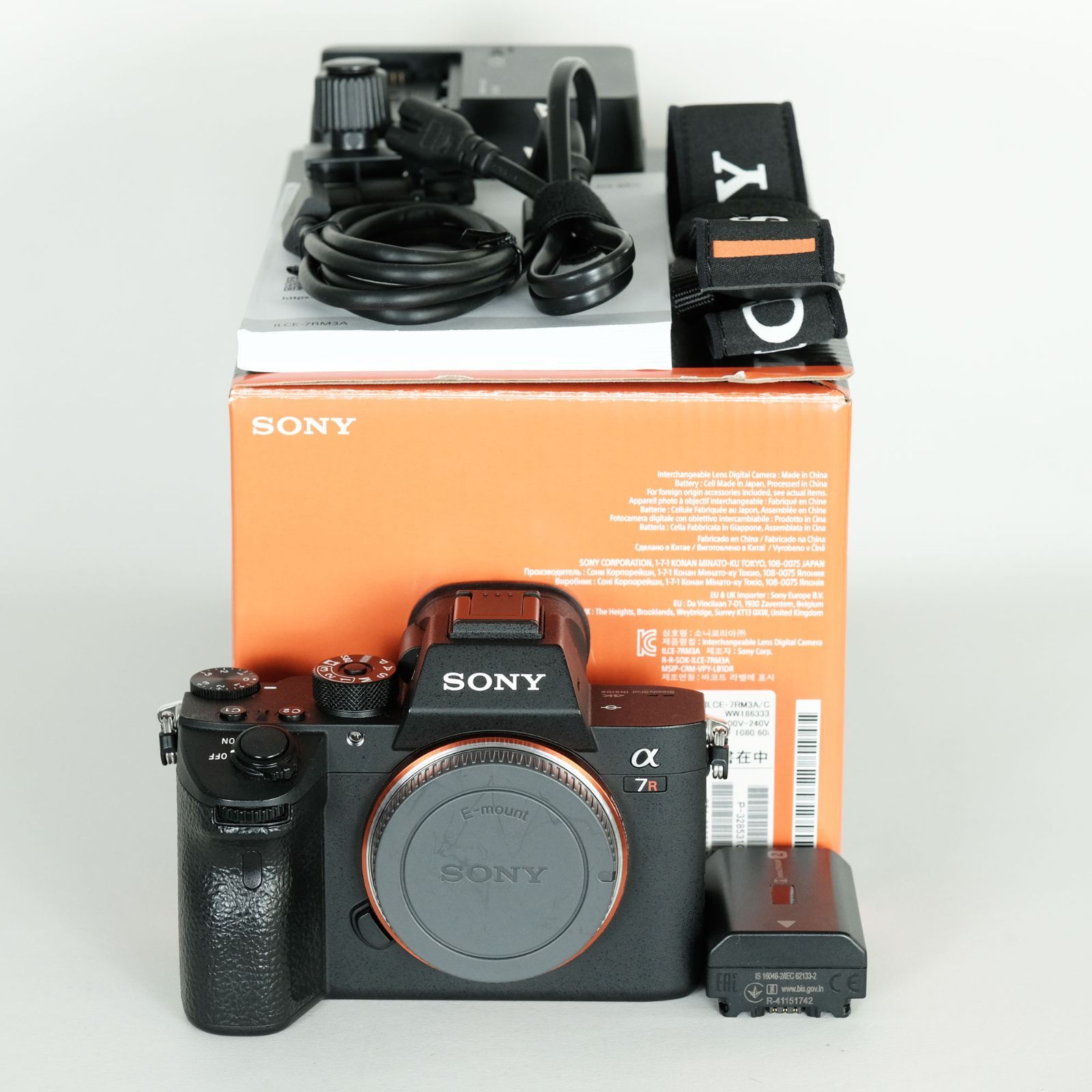 シャッター数13 701回 SONY α7RIII ボディ ILCE-7RM3A ソニーEマウント