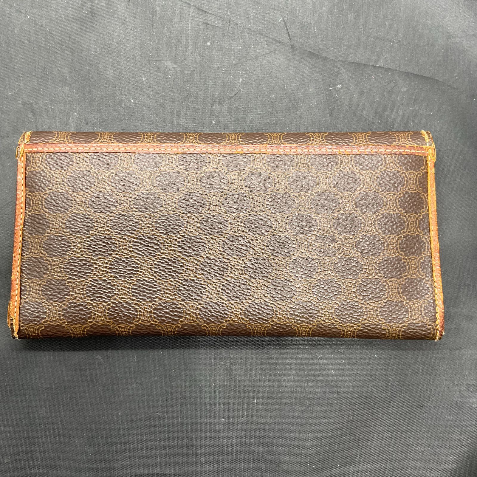 セリーヌ 財布 マカダム B25082721