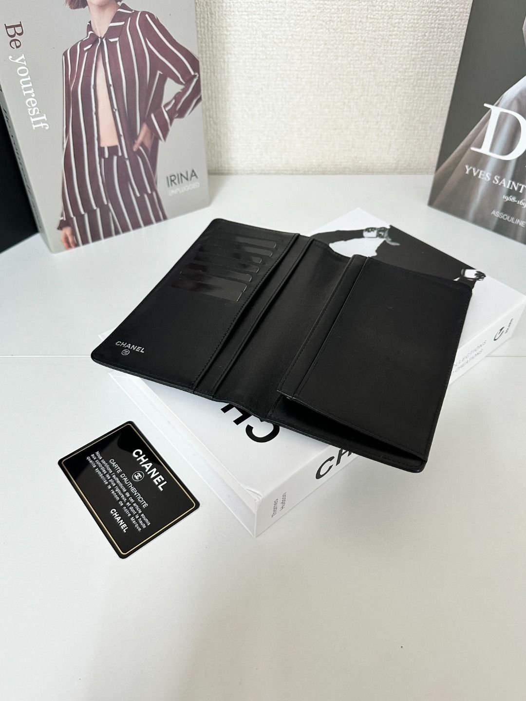 レザー 二つ折りウォレット