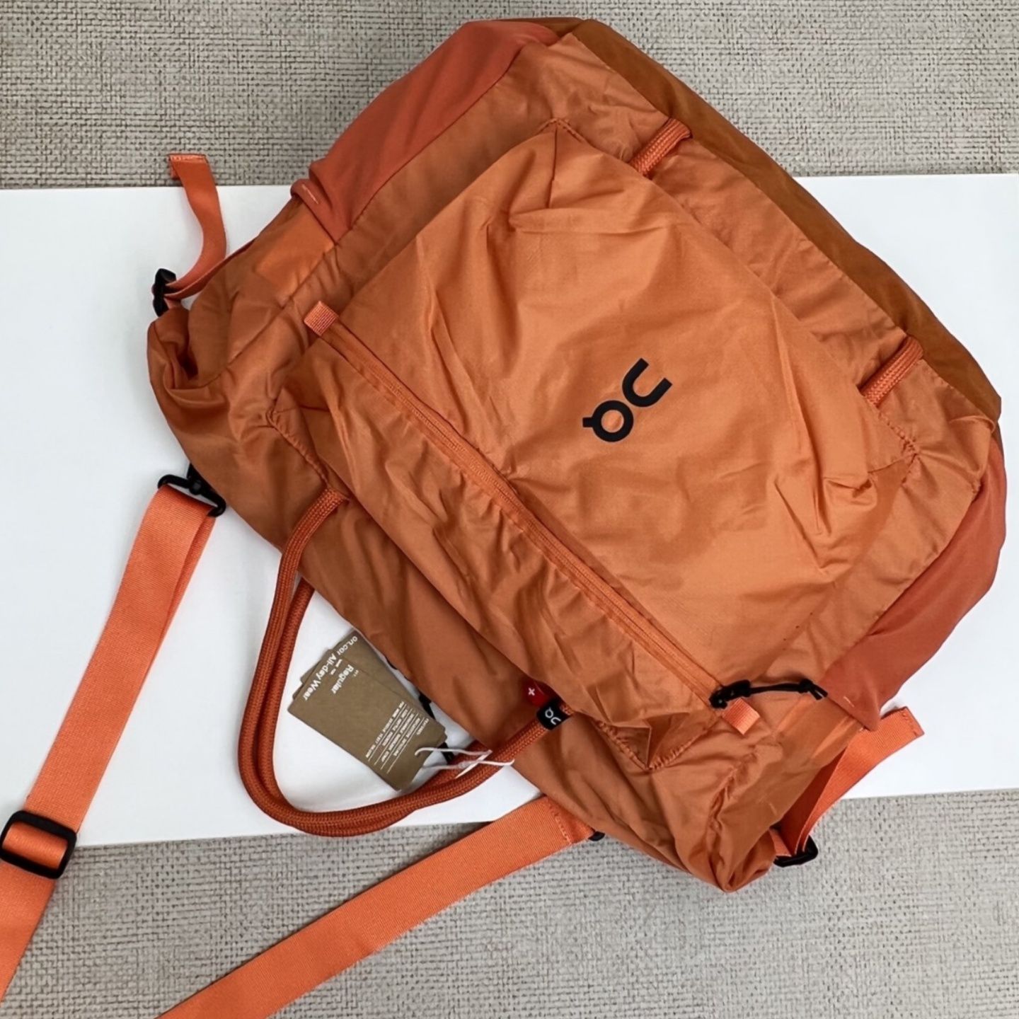 On Track Pack Lite オントラックパック ショルダーバッグ35L Track Pack 35L Lite | ブラック | On 日本