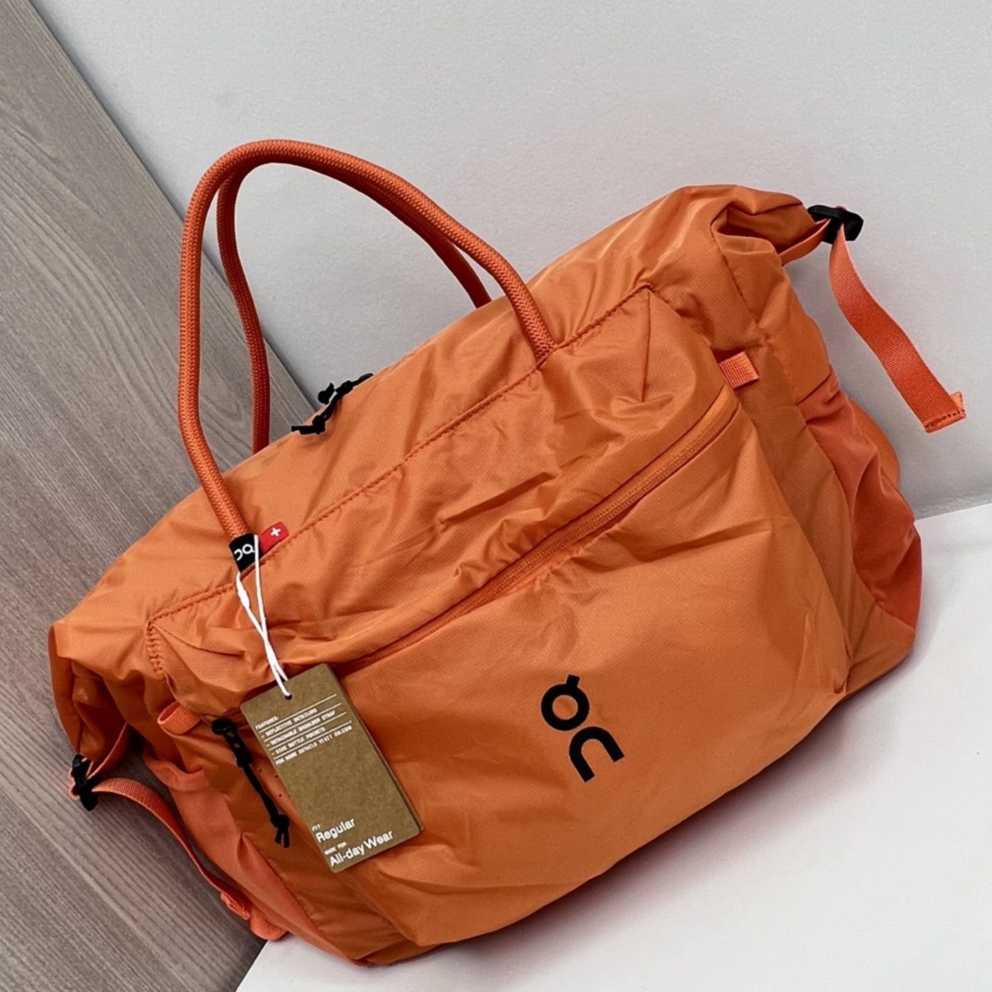 On Track Pack 35L Lite オン トラックパック ショルダーバッグ 35L オレンジ