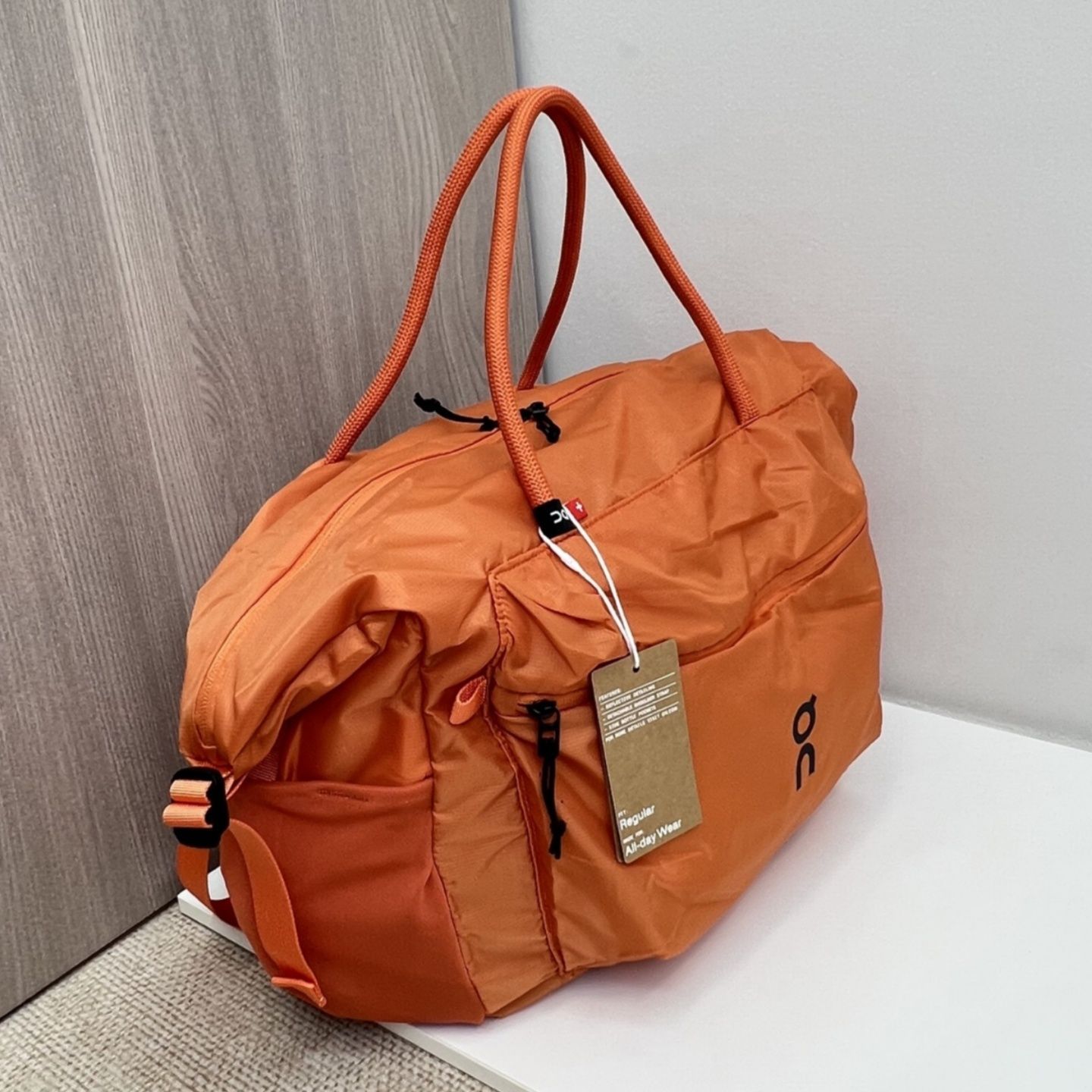 On Track Pack 35L Lite オン トラックパック ショルダーバッグ 35L オレンジ