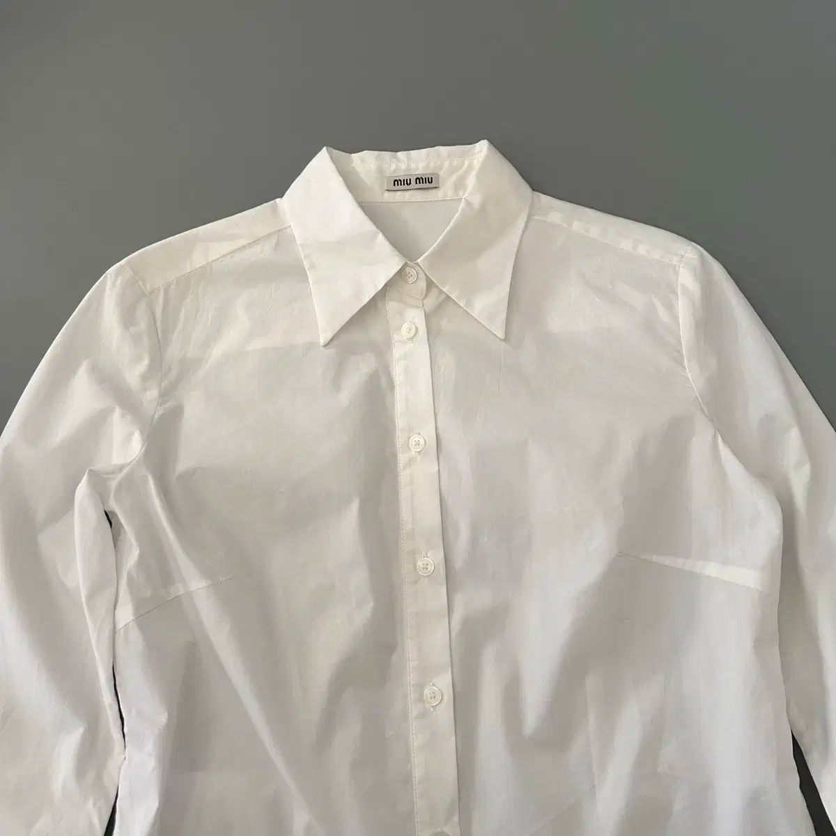 ミュウミュウ MIU 袖 ディテール シャツ
