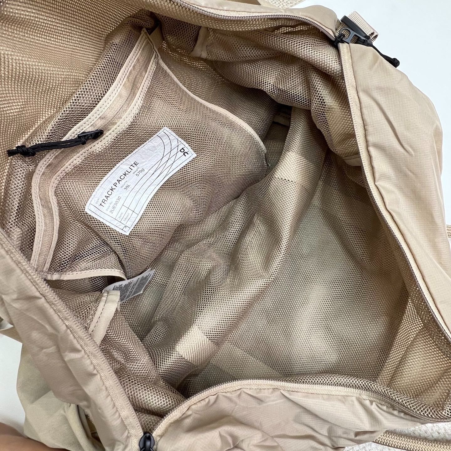 On Track Pack 35L Lite オン トラックパック ショルダーバッグ 35L