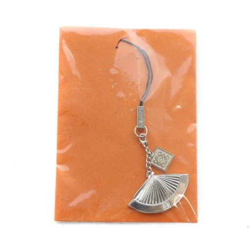 ロエベ LOEWE キーホルダー チャーム ストラップ ロゴ 扇子 シルバー色 GY11 MQ OH