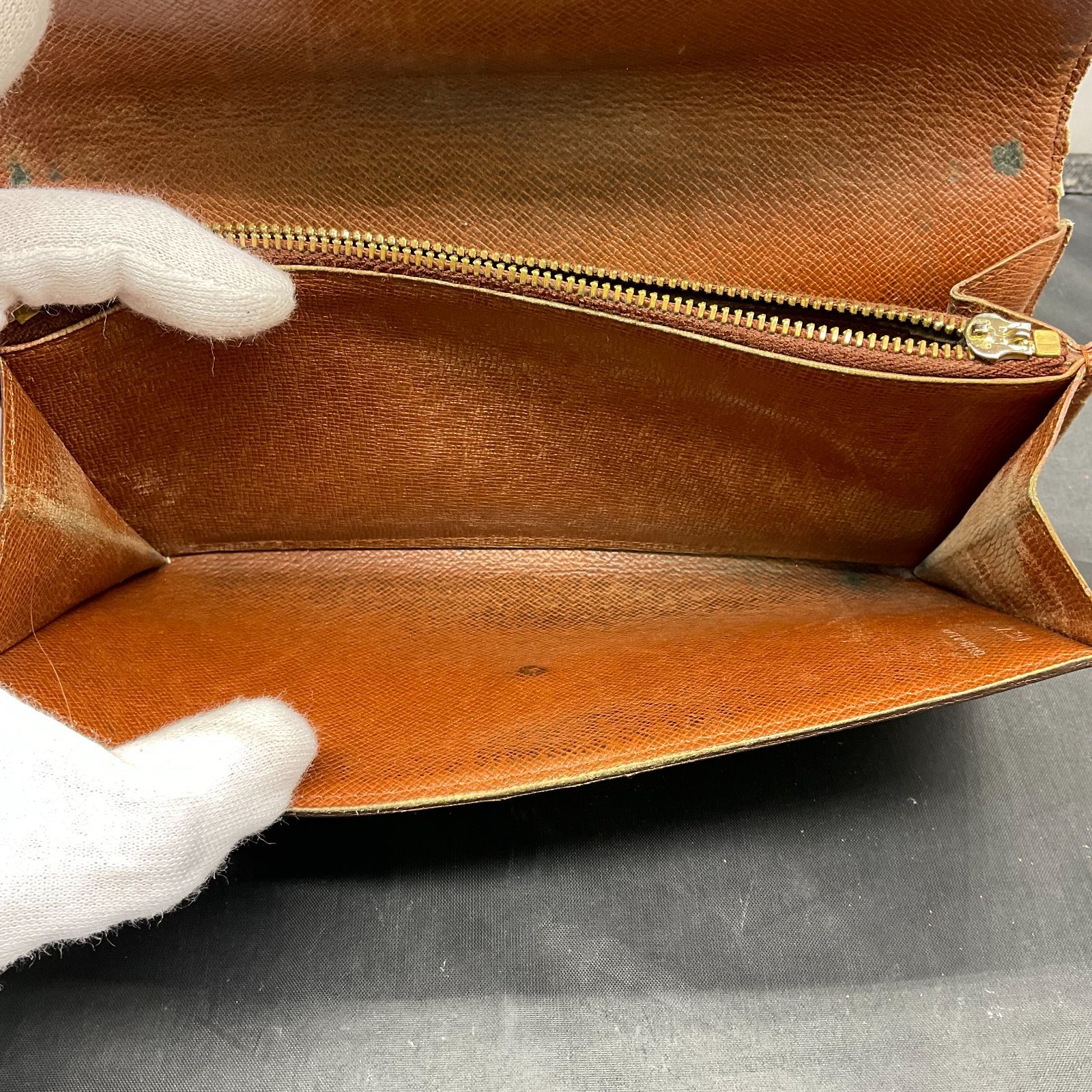 ポルトモネクレディ B25082661