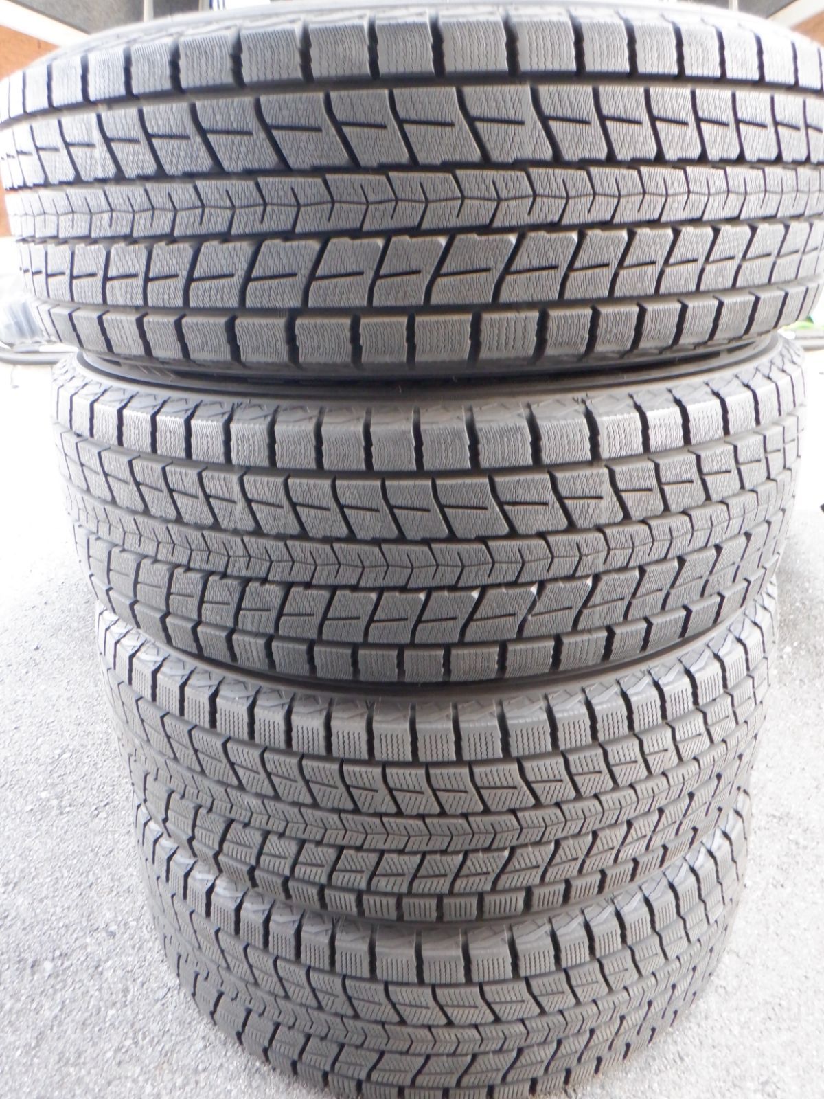 225 60 R 18 ４本 ダンロップ ウィンターマックスSJ 8 エクストレイル アウトバック フォレスター等に