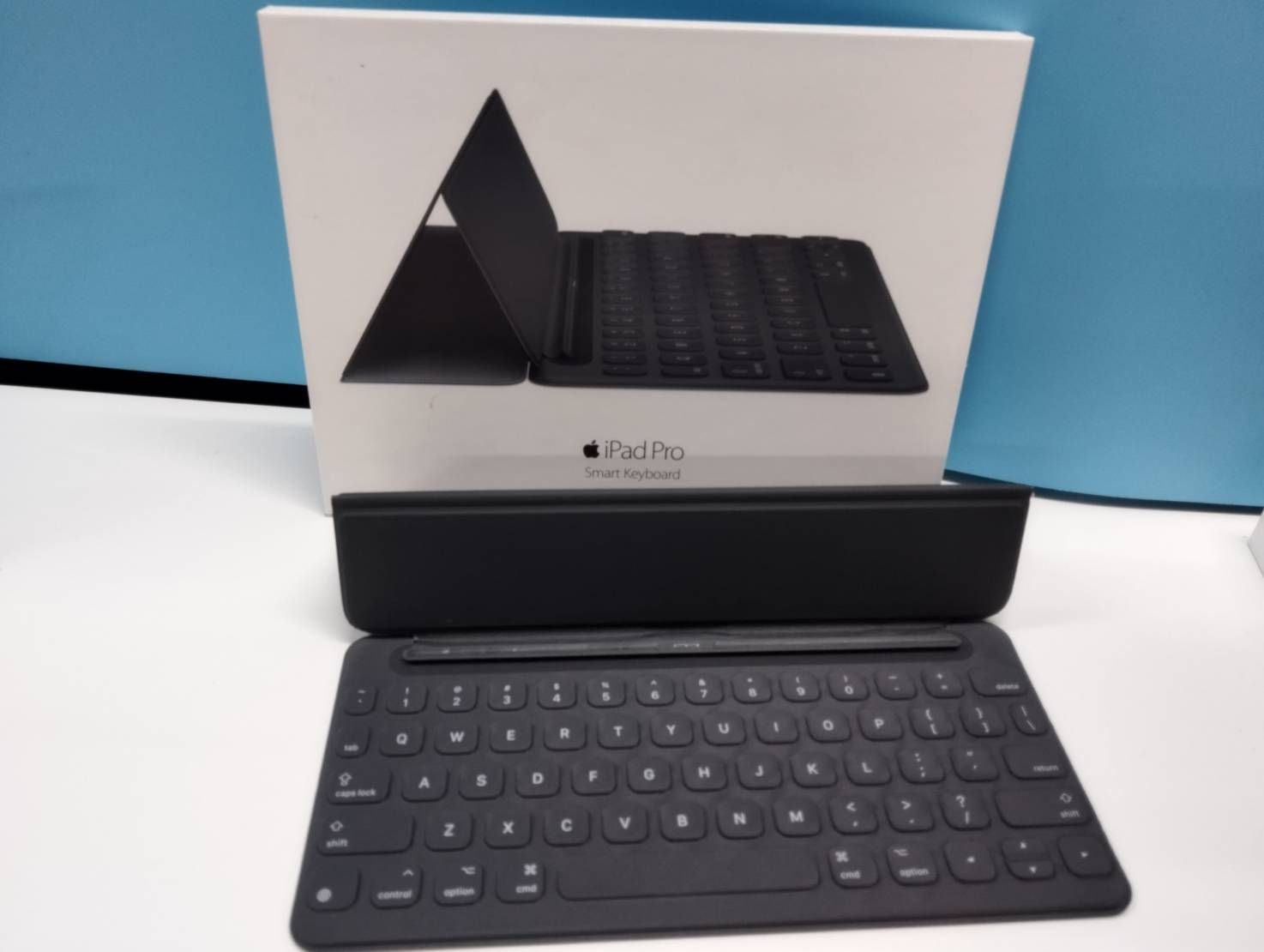 タイピング快適！iPad Pro キーボード MM2L2AM/A A1772 Apple Smart