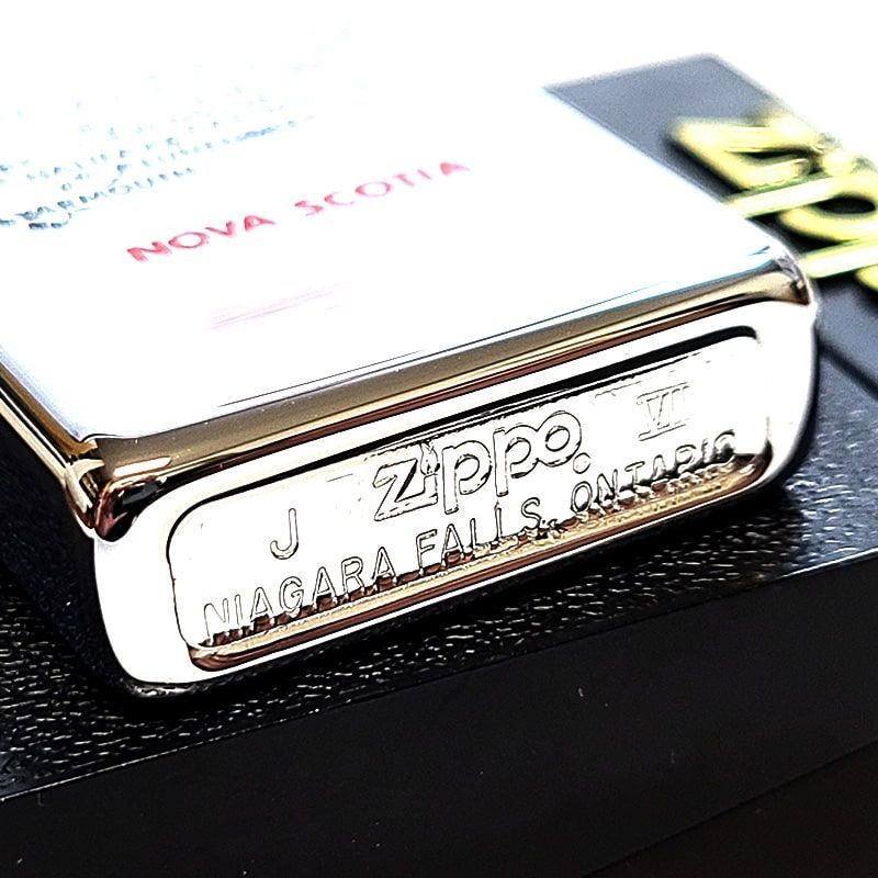 ZIPPO スリム カナダ製 1991年製 ノバスコシア州 地図 廃盤 ジッポ ライター 鏡面ポリッシュ オンタリオ製 珍しい 絶版 ビンテージ かっこいい シルバー ヴィンテージ おしゃれ メンズ プレゼント ギフト