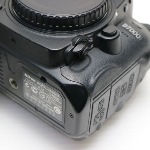  Nikon D 7000 ブラック ボディ デジタル一眼 本体 08000 デジタル一眼レフ デジタルカメラ