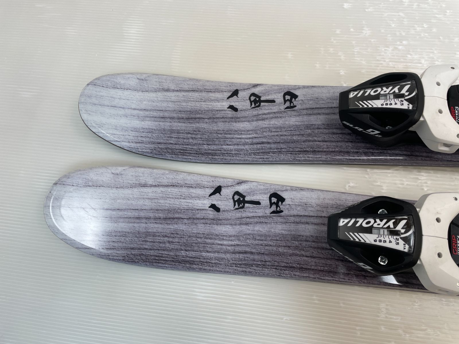 ショートスキー Bluemoris 八甲田 99 cm TYROLIA SLR 9.0 ツインチップ ブルーモリス チロリア フリースタイル フリーライド スキー スキー板 カービングスキー