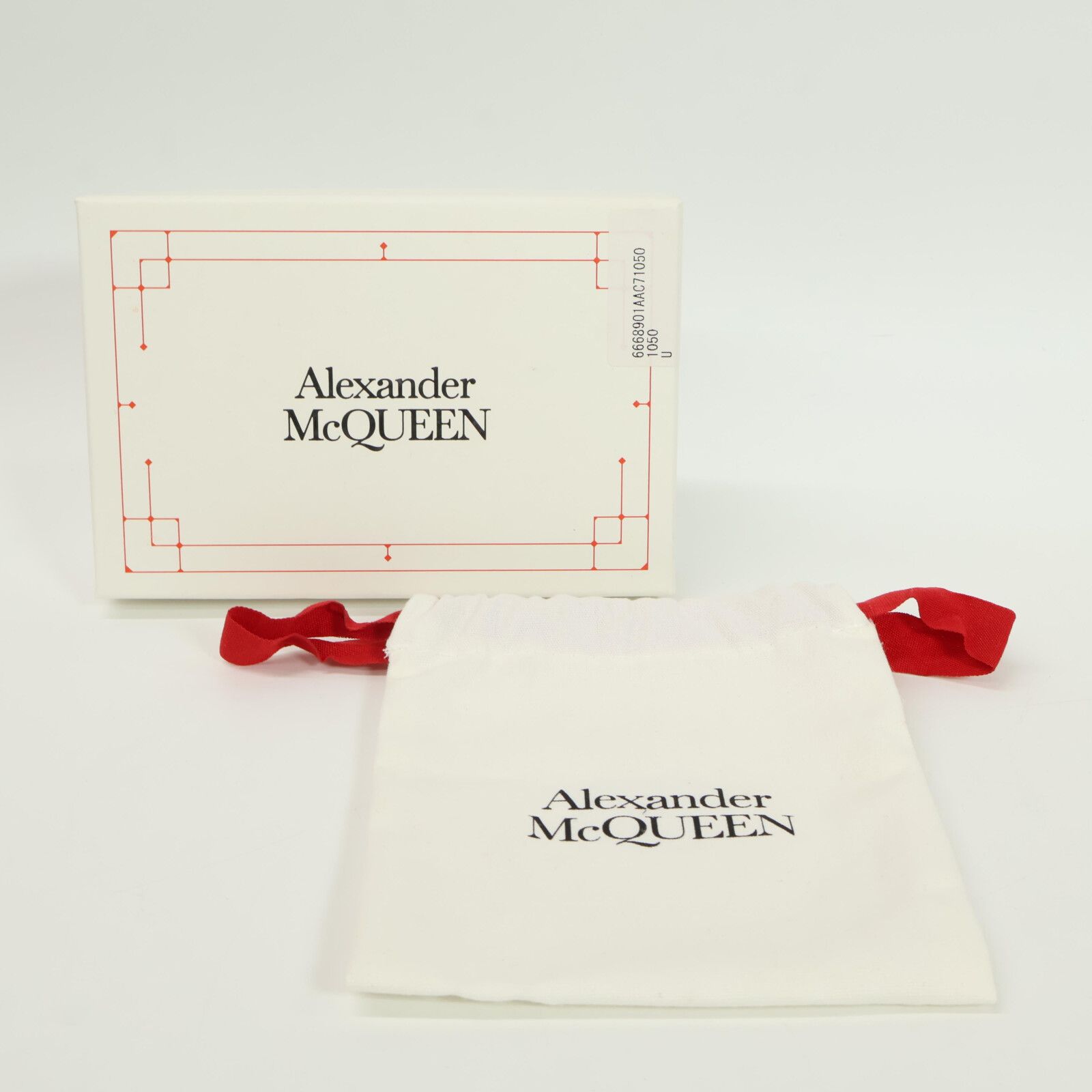 アレキサンダーマックイーン 666890