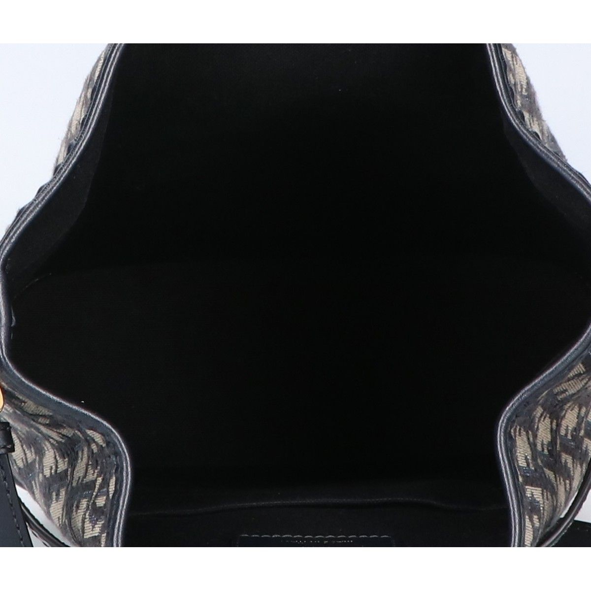 ミディアム チェーン