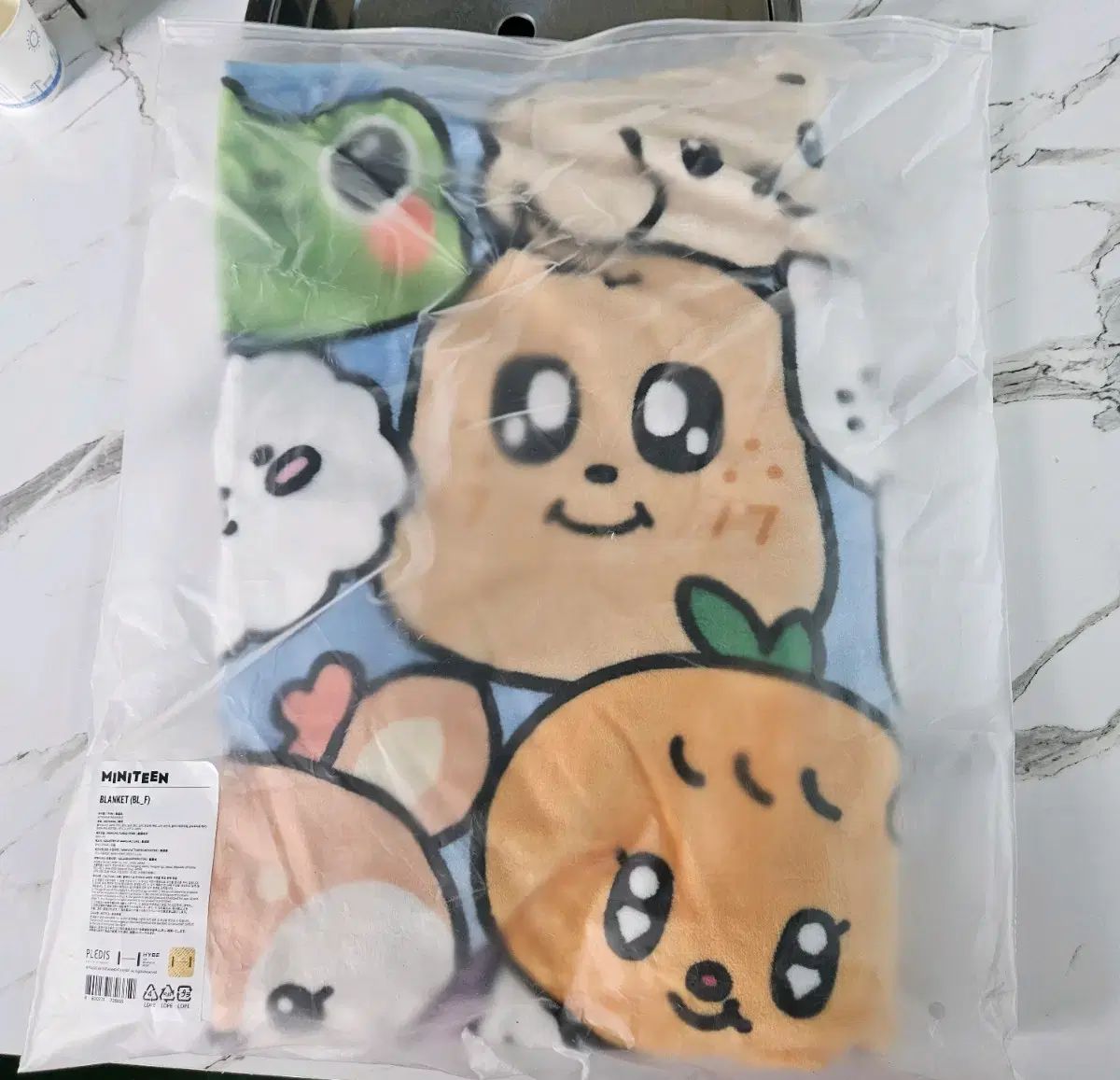 SEVENTEEN セブンティーン セブチ ミニブランケット キャラクター版 商品