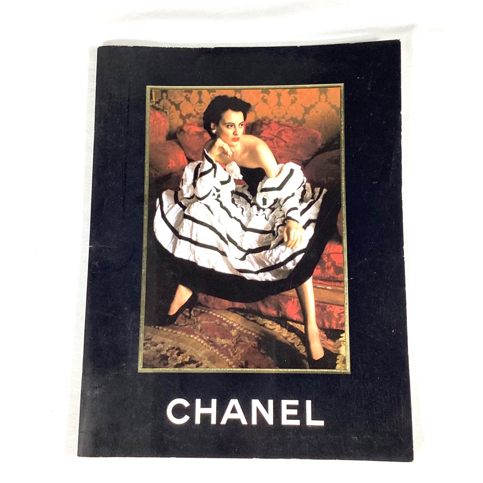 CHANEL シャネル FALL WINTER 1986 1987 COLLECTION BOUTIQUE カタログ 本 写真集 ヴィンテージ 初期