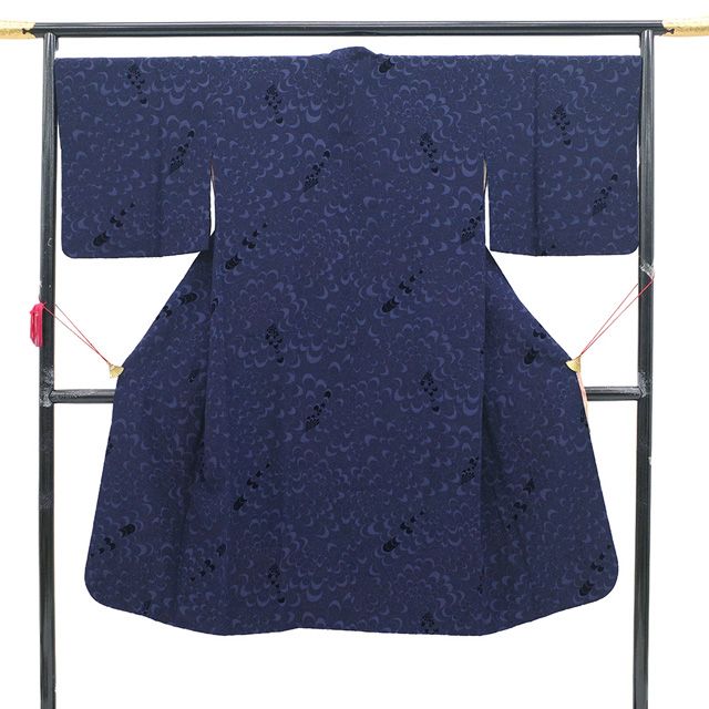 千代田衿 コート リサイクル 正絹 袷 輪奈ビロード 伊と幸 紺紫 菊 花 フォーマル ~ カジュアル 春 秋 冬 上 千代田衿コート 輪奈織 ビロード 仕立て上がり 身丈134 裄丈68.5 Lサイズ ハオリモノ みやがわ sb16540