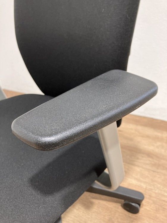 ウチダ 肘付エポチェア