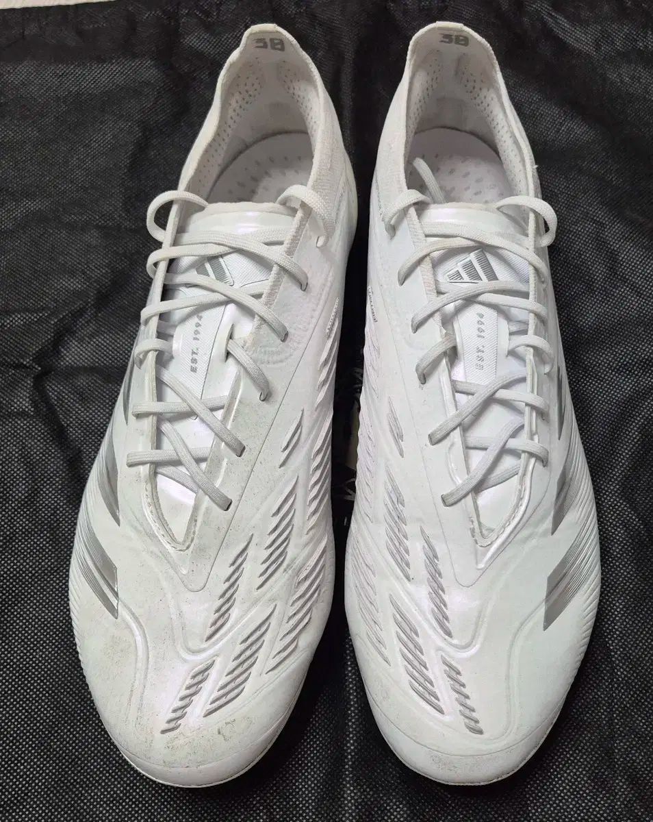 アディダス プレデター24 エリート HG AG サッカーシューズ 270 ピュアヴィクトリーパック