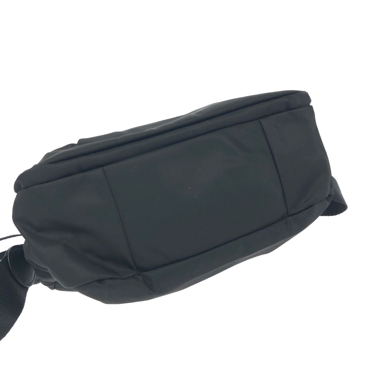 agnes b. アニエスベー ショルダーバッグ ロゴ/ナイロン ブラック  