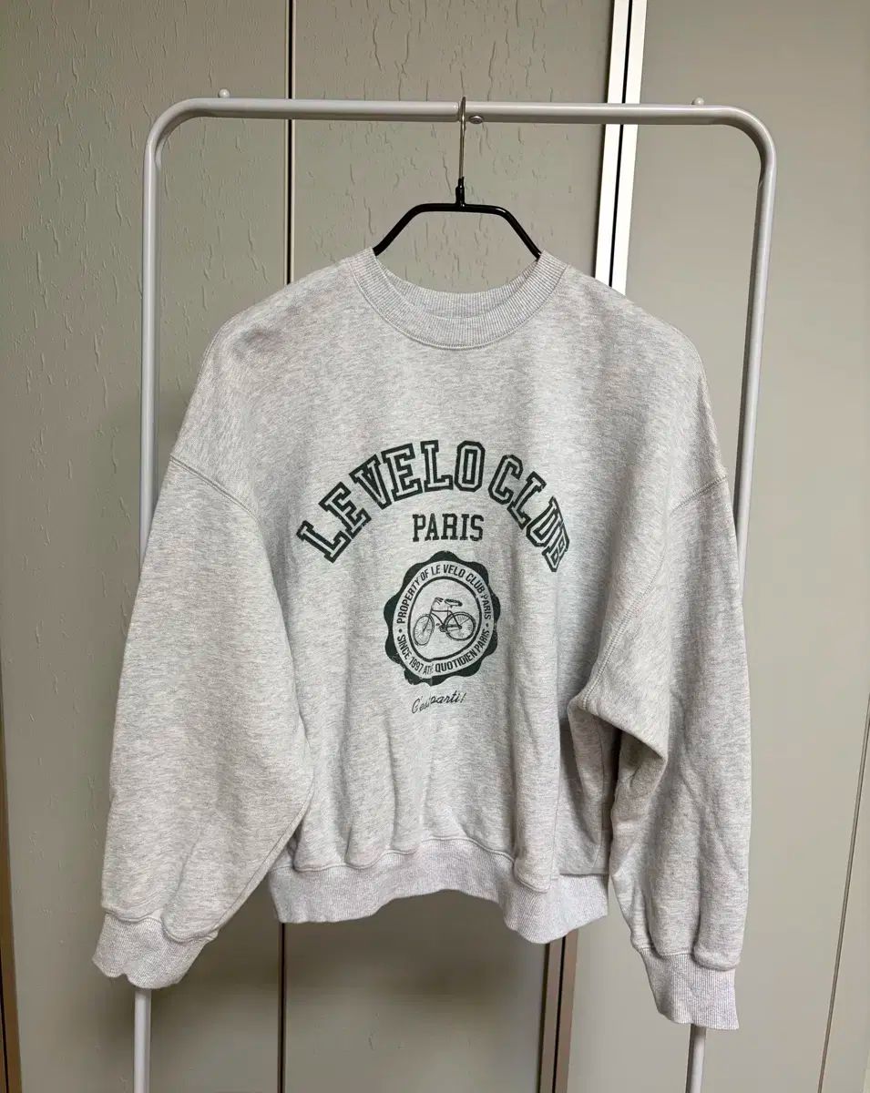 アッテヴァネッサ ブリューノ スウェットシャツ スウェット