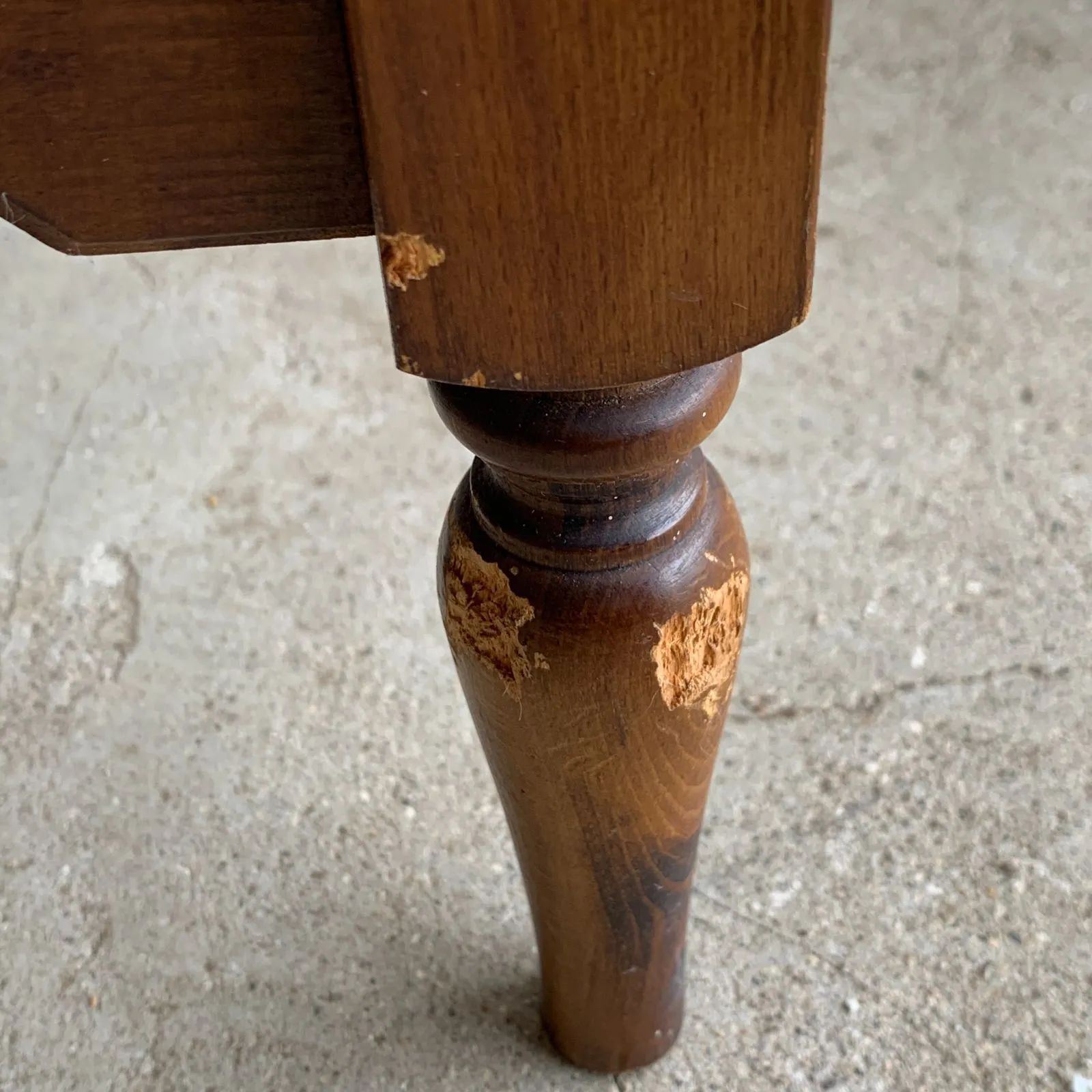 カリモク コロニアル 電話台 花台 飾り台 サイドテーブル /HM-0153