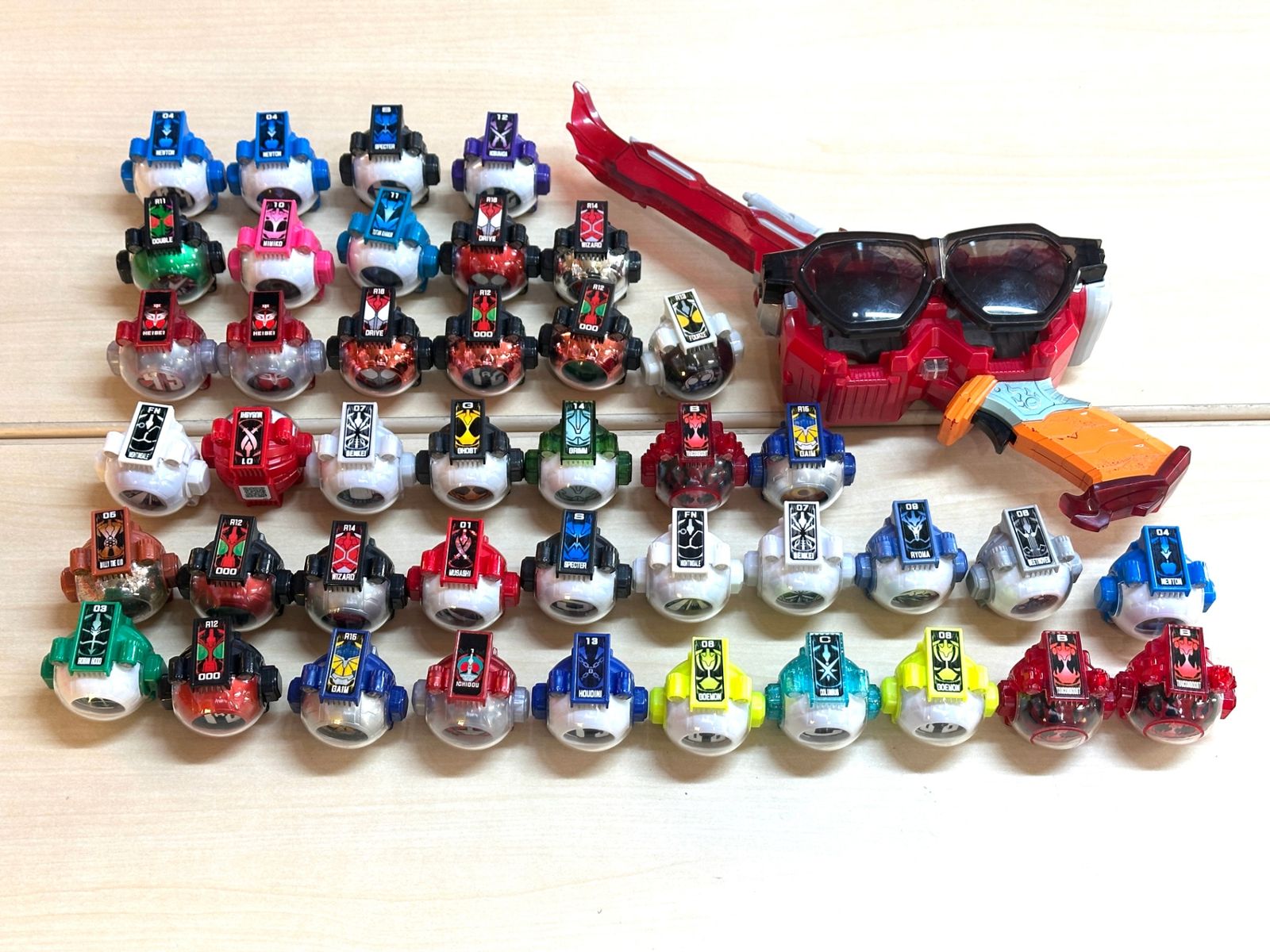 現状品 仮面ライダーゴースト 闘魂装填 DXサングラスラッシャー ゴーストアイコン 42個 まとめセット バンダイ 11 4