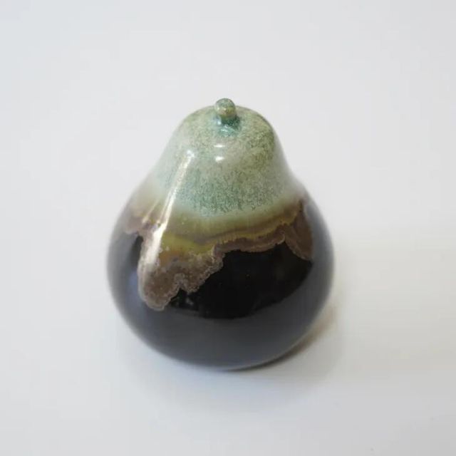 Vintage Pear Figurine 洋なしの置物 北欧ヴィンテージ スウェーデン 陶器 置物 ミッドセンチュリー 釉薬