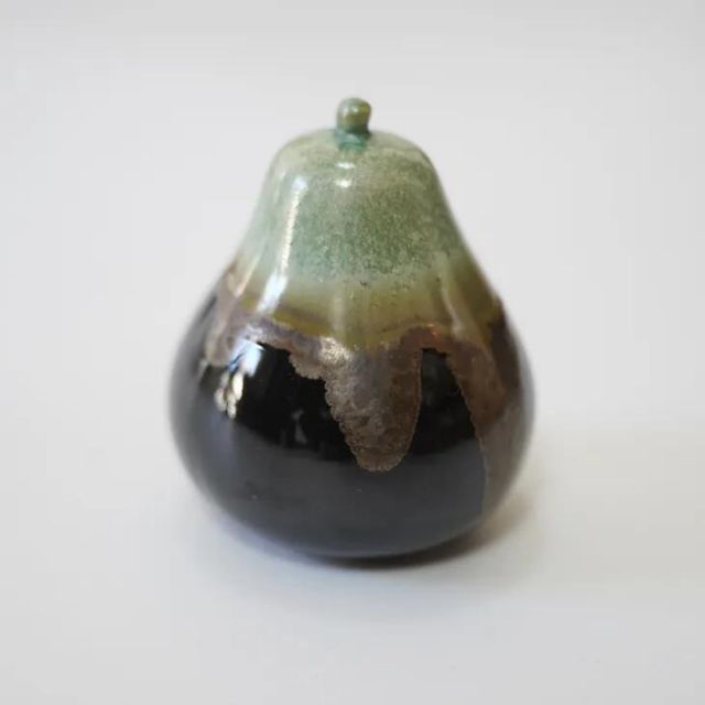 Vintage Pear Figurine 洋なしの置物 北欧ヴィンテージ スウェーデン 陶器 置物 ミッドセンチュリー 釉薬
