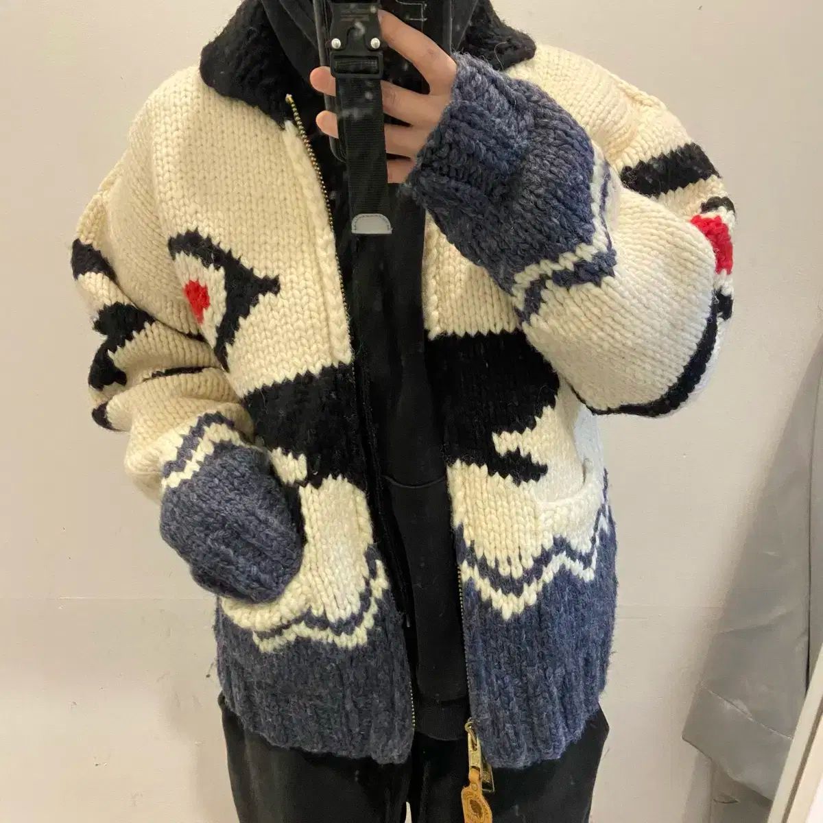 カウチン カナダ クジラ 刺繍 カナディアン ウール セーター