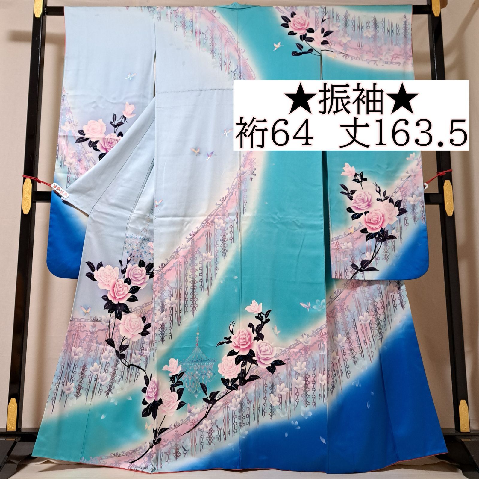 振袖 裄64 身丈163.5 袖103 正絹 袷 ライトブルー系色に薔薇と蝶のエレガントな振袖 も04S01 l2504