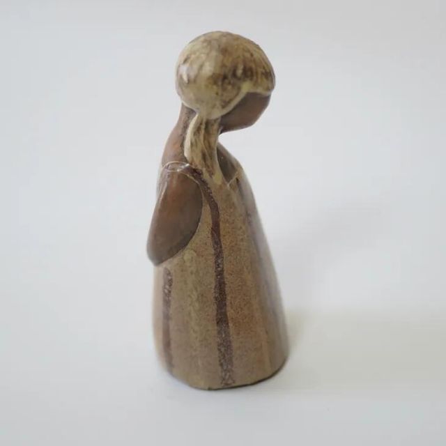 Dagny Zachrisson Christina Keramik Figurine 少女像 北欧ヴィンテージ スウェーデン 陶器 彫刻 置物 ミッドセンチュリー クリスティーナ NEXPOTALLINN_EU