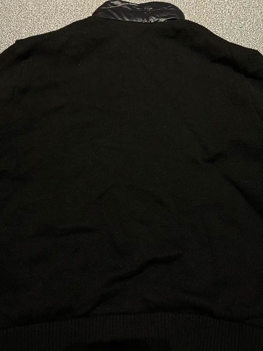 グースダウン ニットジップアップ