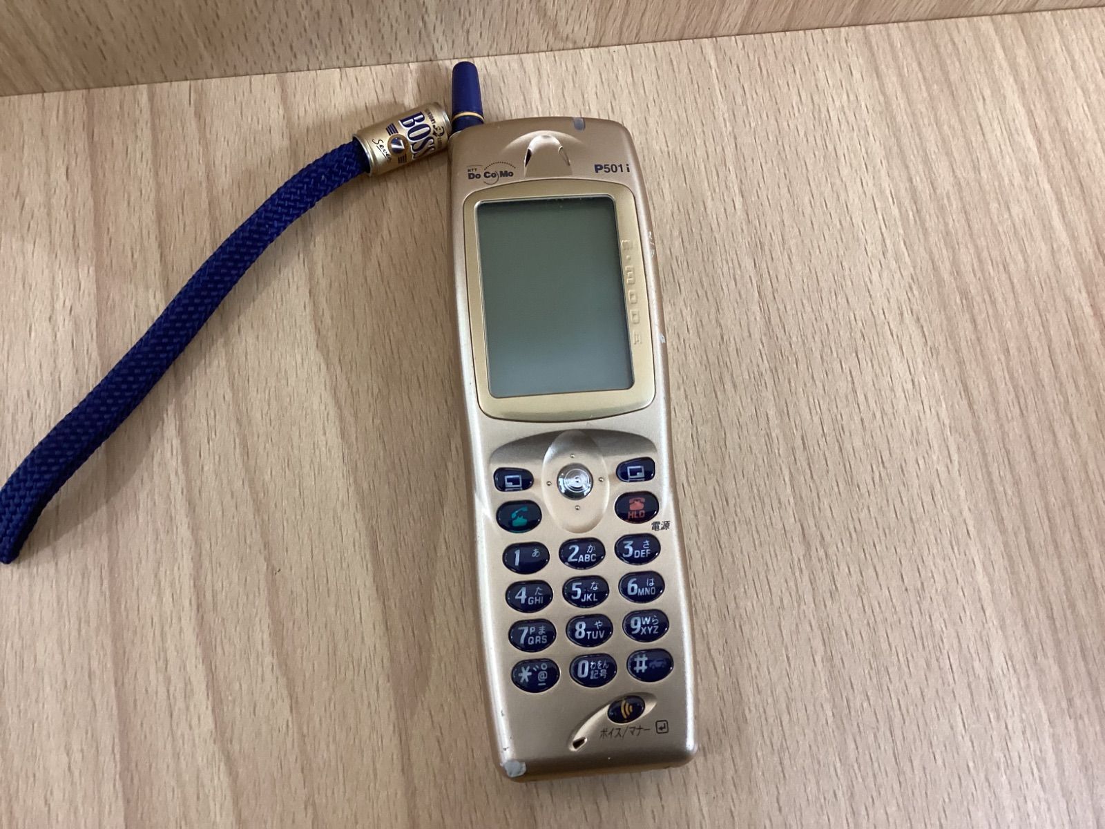 au infobar　アンニン ガラケー 憧れの「INFOBAR」オーナー気分が味わえるApple Watchケース