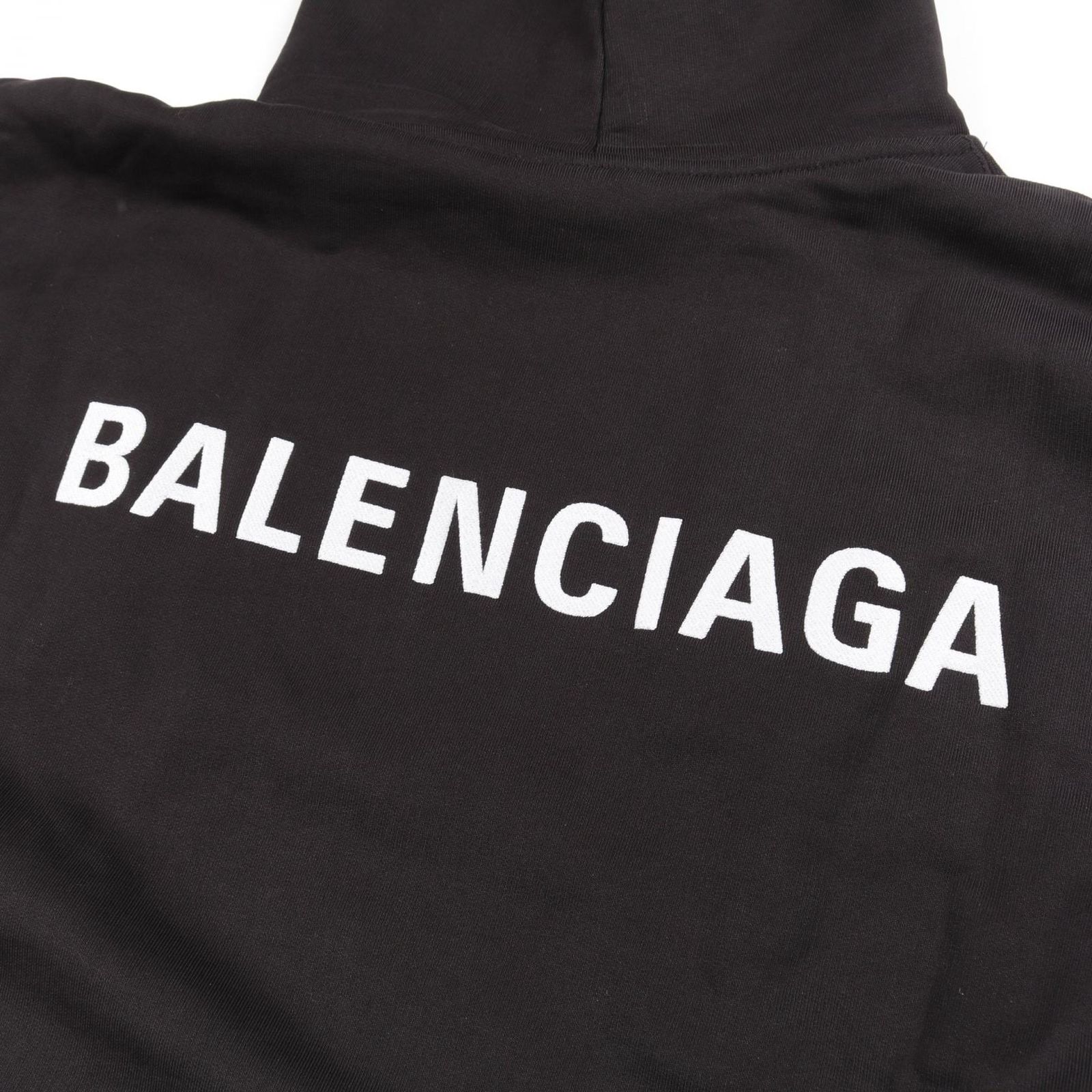 BALENCIAGA