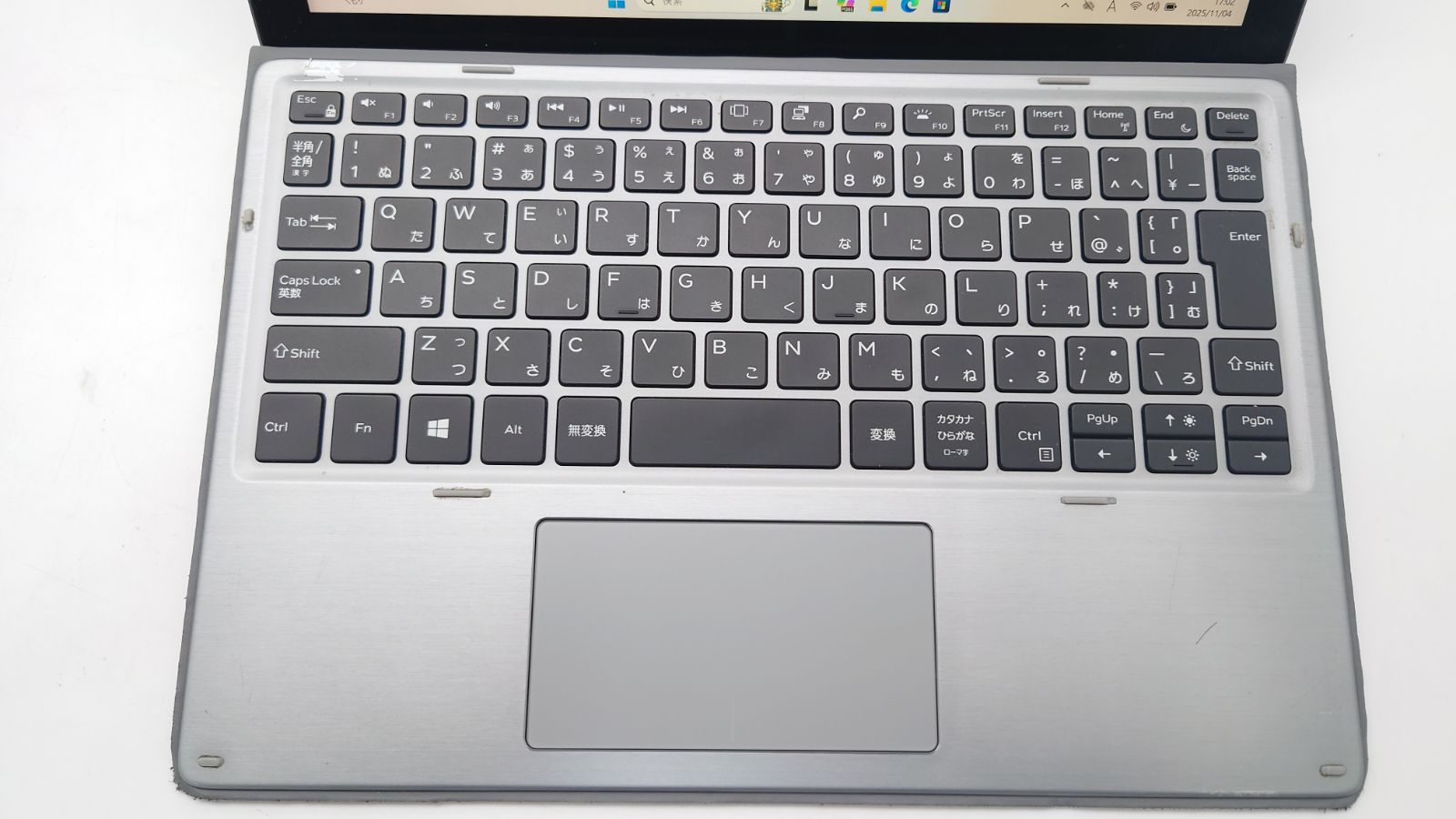 メモリ8GB SSD256GB