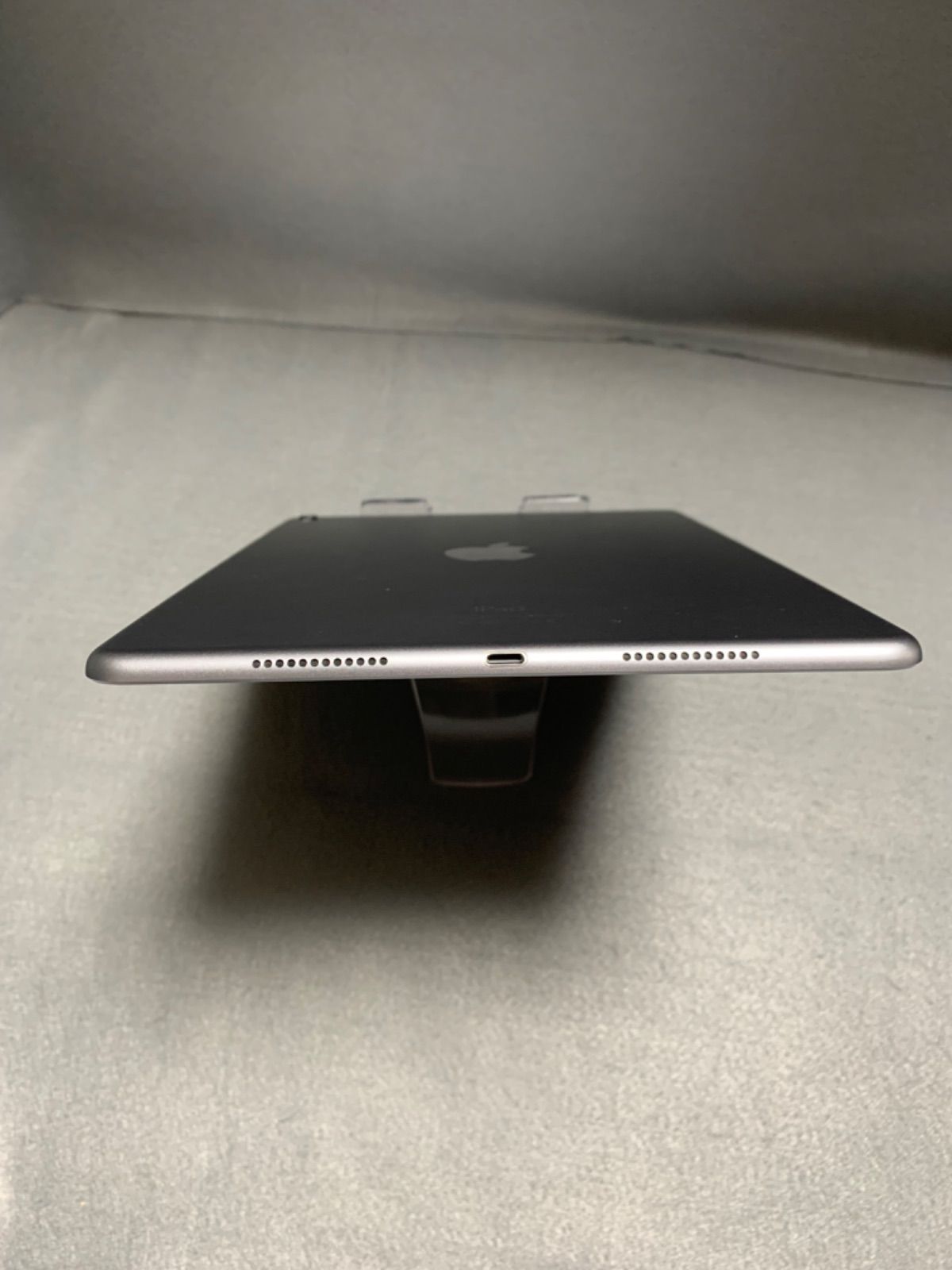 スペースグレー色